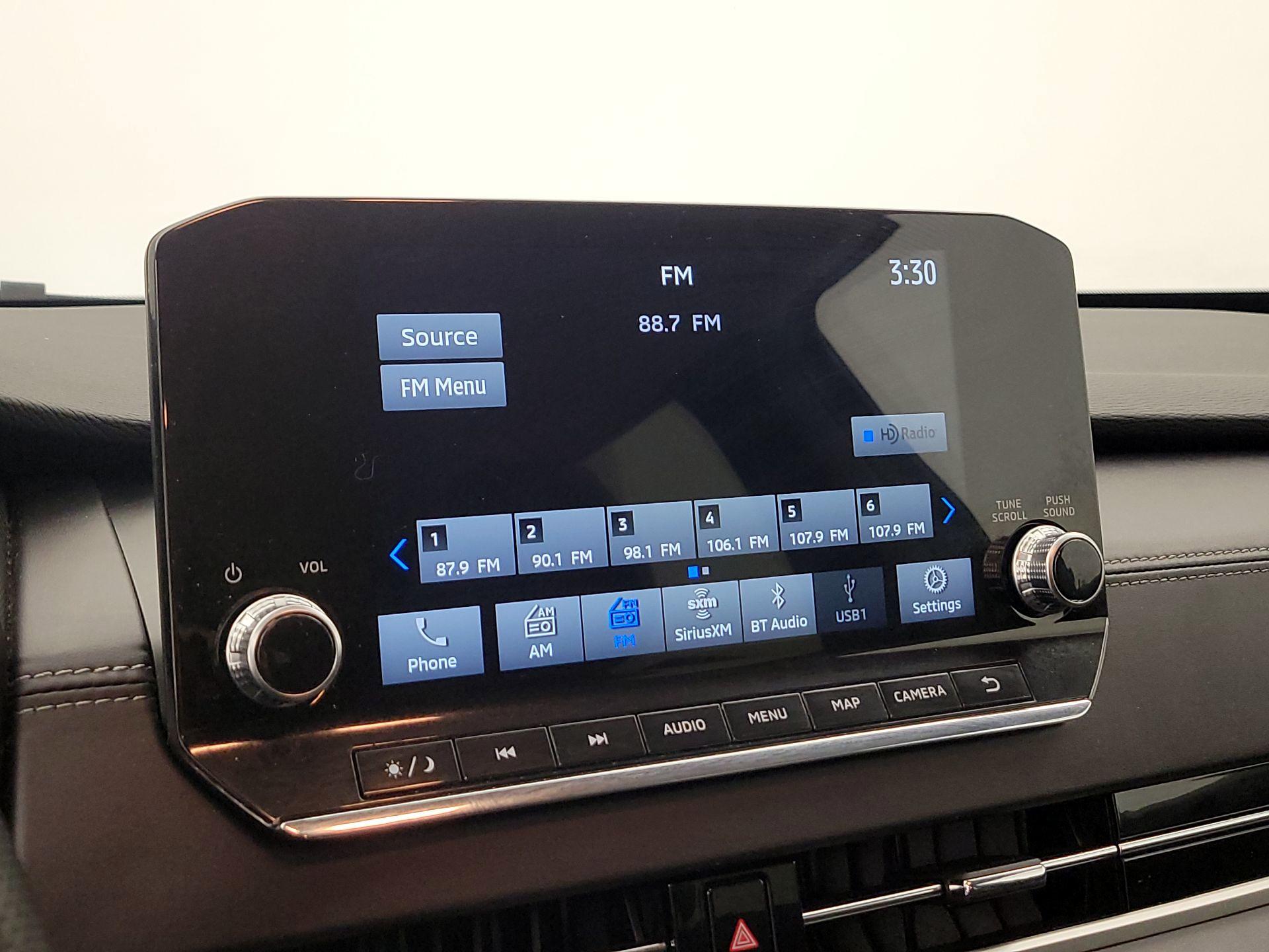 Thumbnail: 2024 Mitsubishi Outlander - 16