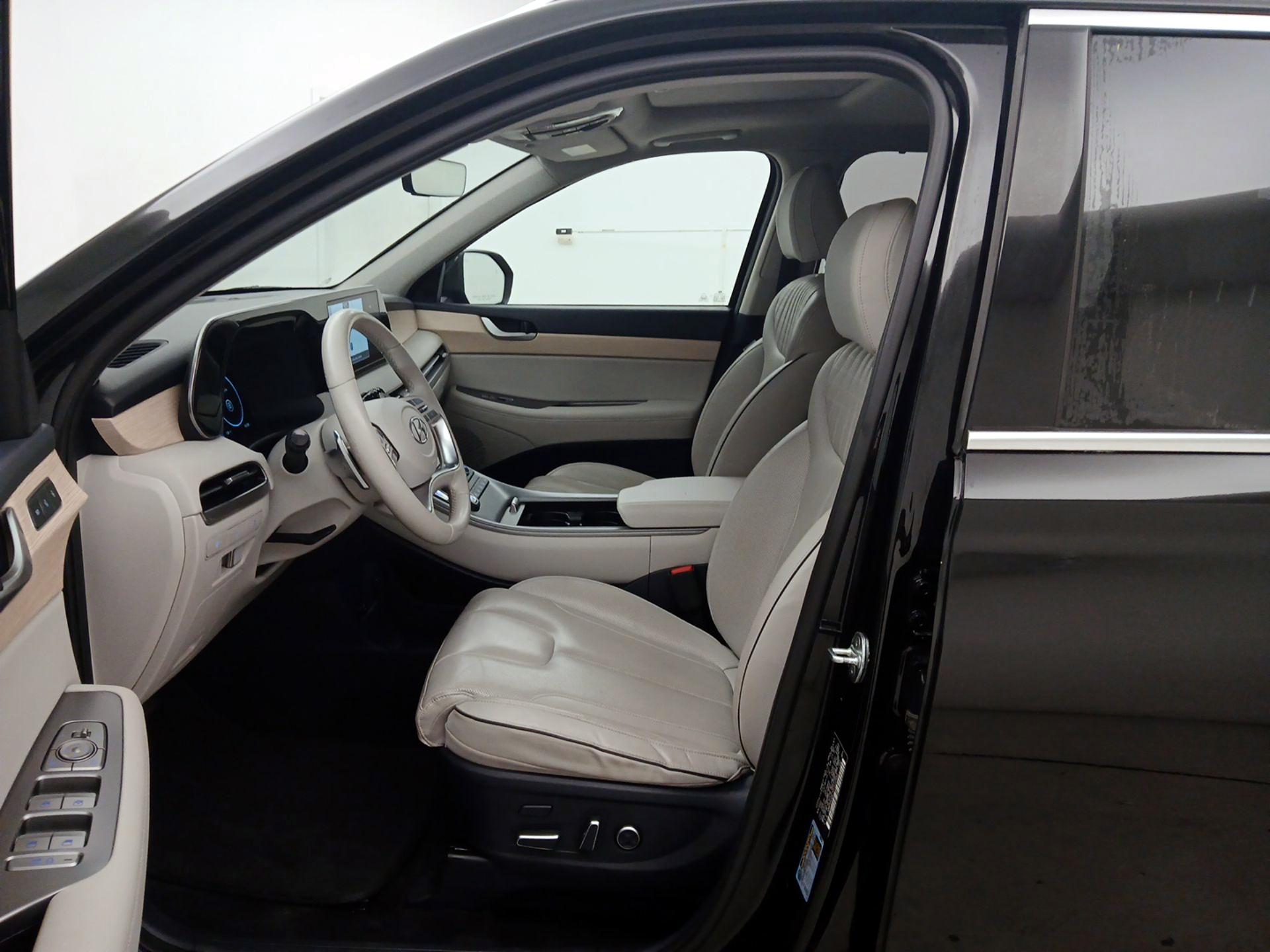 Thumbnail: 2023 Hyundai Palisade - 11