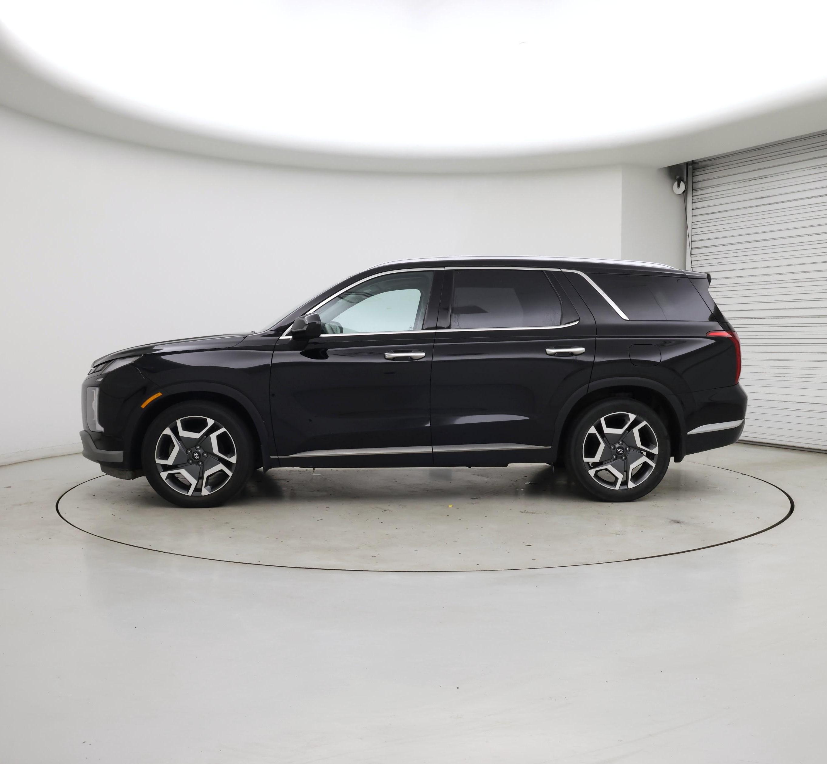 Thumbnail: 2023 Hyundai Palisade - 3