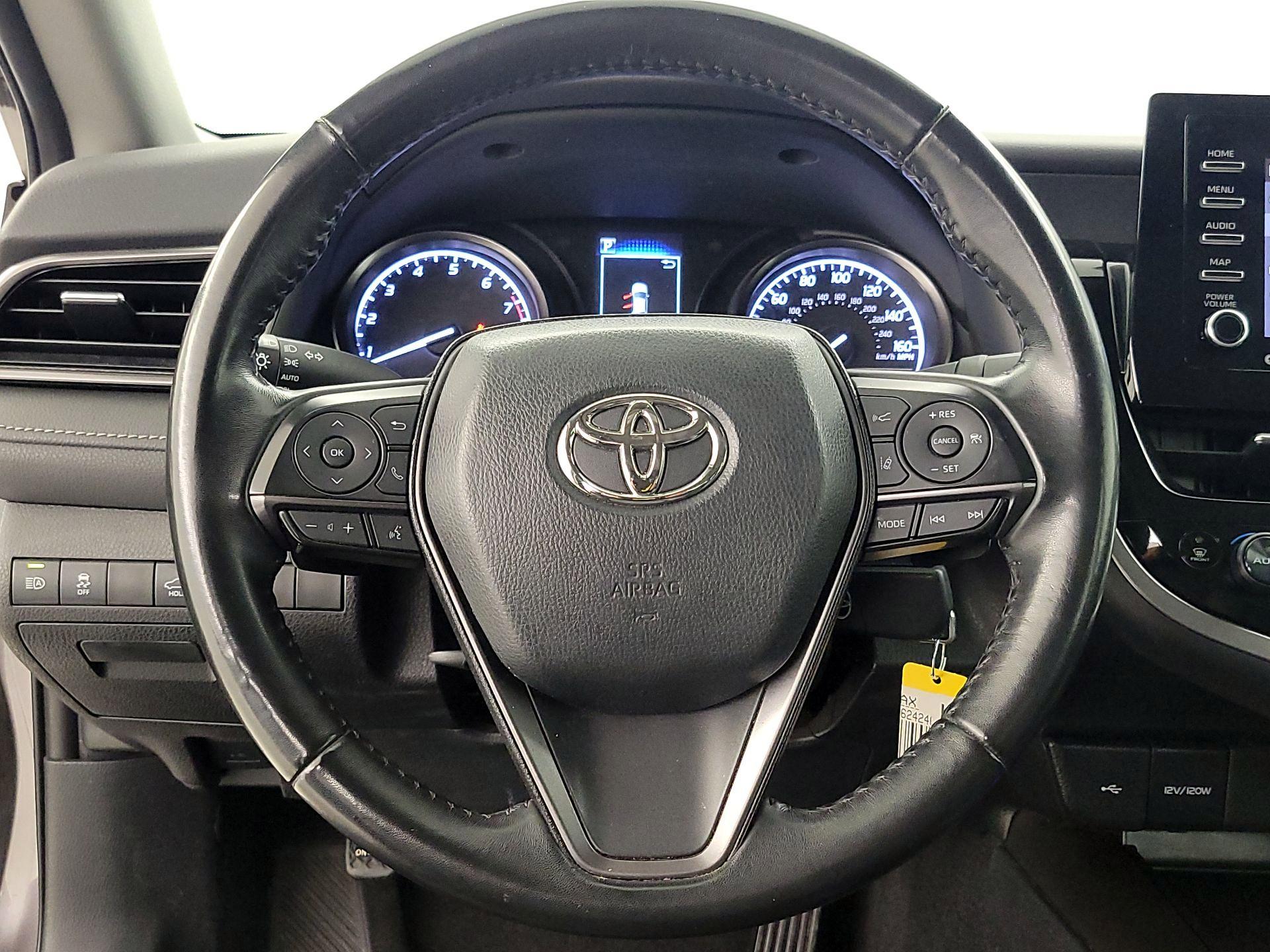 Thumbnail: 2022 Toyota Camry - 10