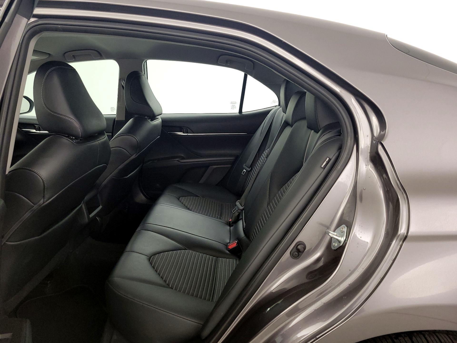 Thumbnail: 2022 Toyota Camry - 19