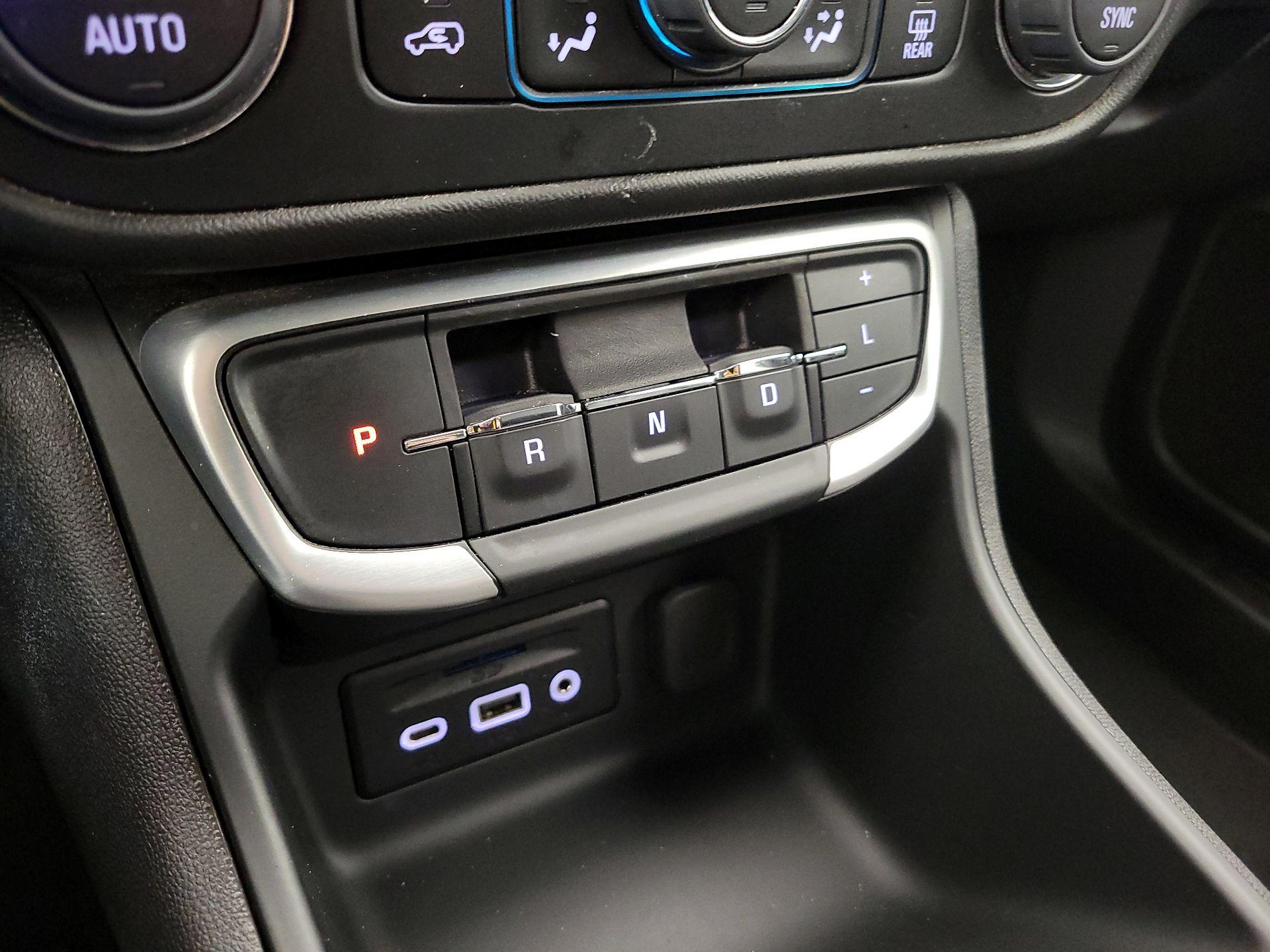 Thumbnail: 2024 GMC Terrain - 17