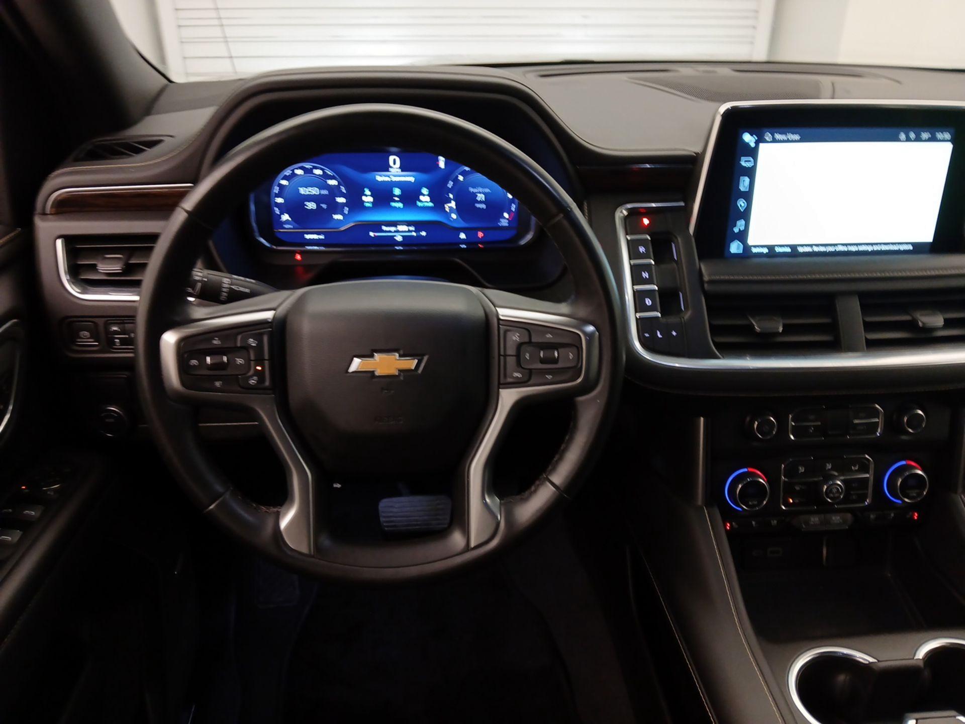 Thumbnail: 2023 Chevrolet Suburban - 10