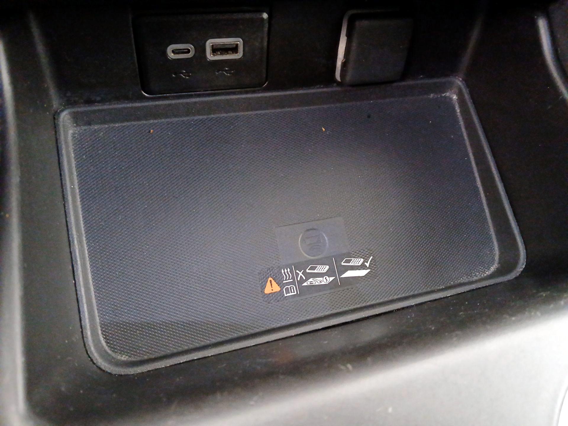 Thumbnail: 2023 Chevrolet Suburban - 18