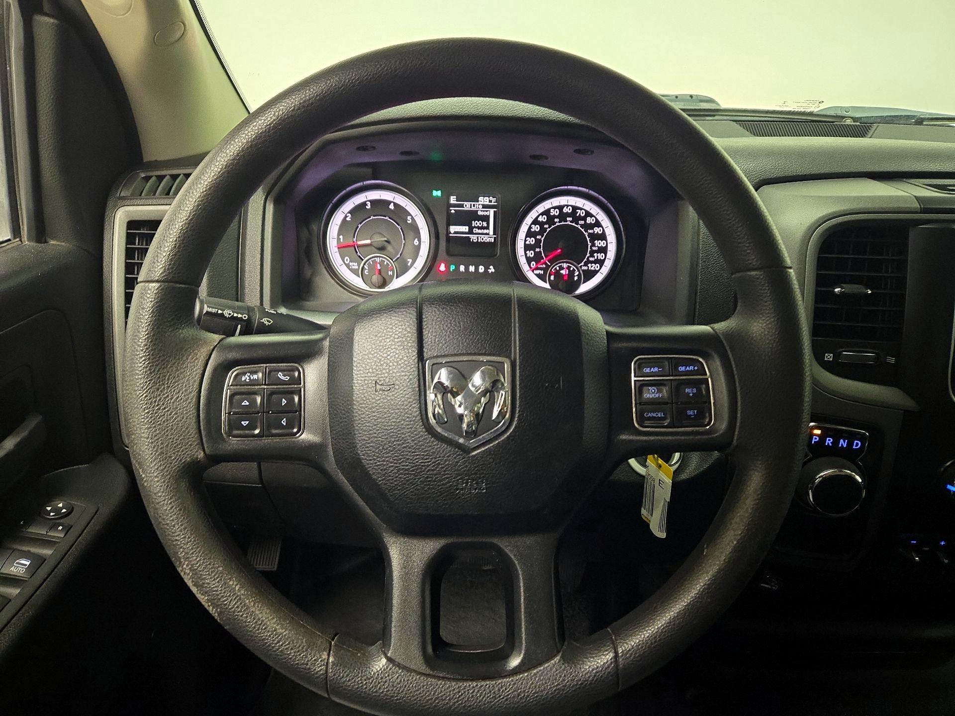 Thumbnail: 2022 RAM 1500 Classic - 10