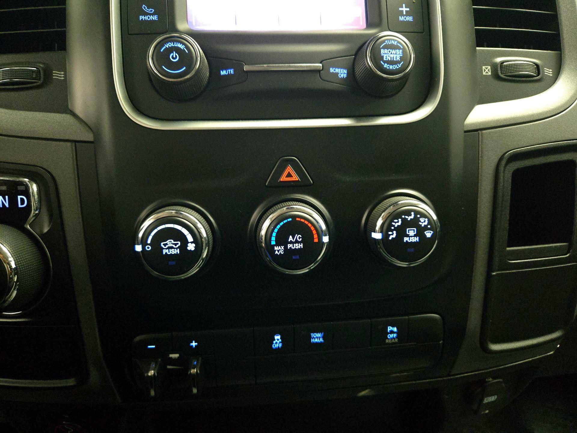 Thumbnail: 2022 RAM 1500 Classic - 16