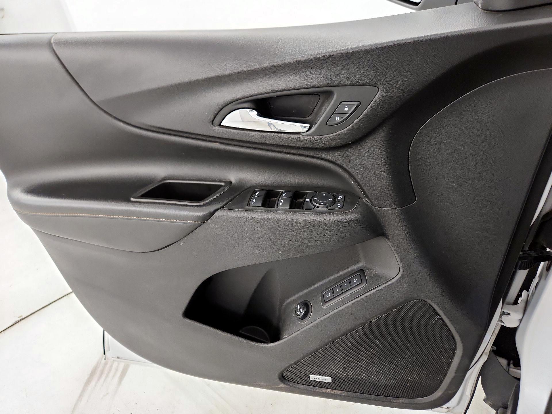 Thumbnail: 2020 Chevrolet Equinox - 12