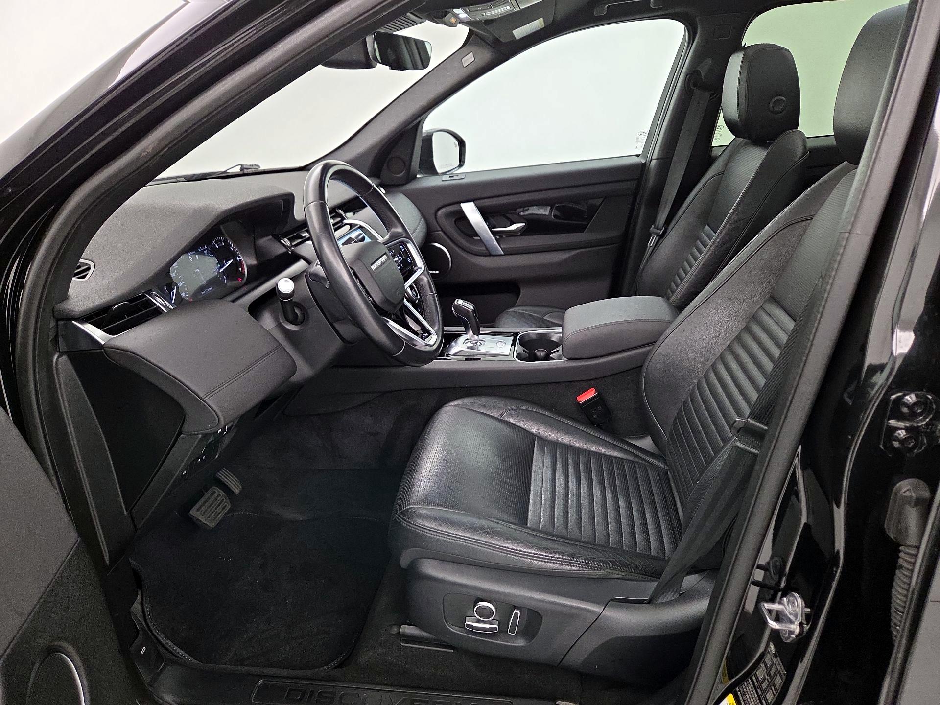 Thumbnail: 2021 Land Rover Discovery Sport - 11