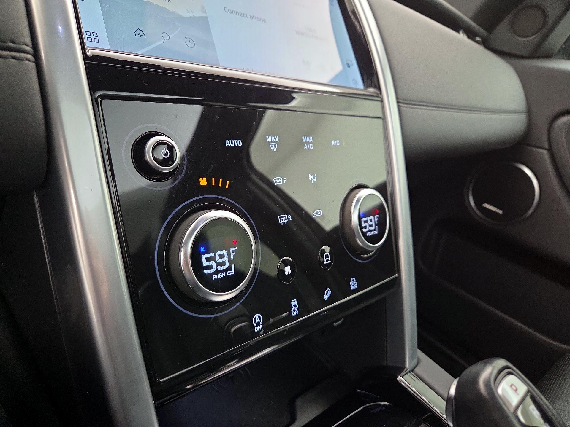 Thumbnail: 2021 Land Rover Discovery Sport - 17