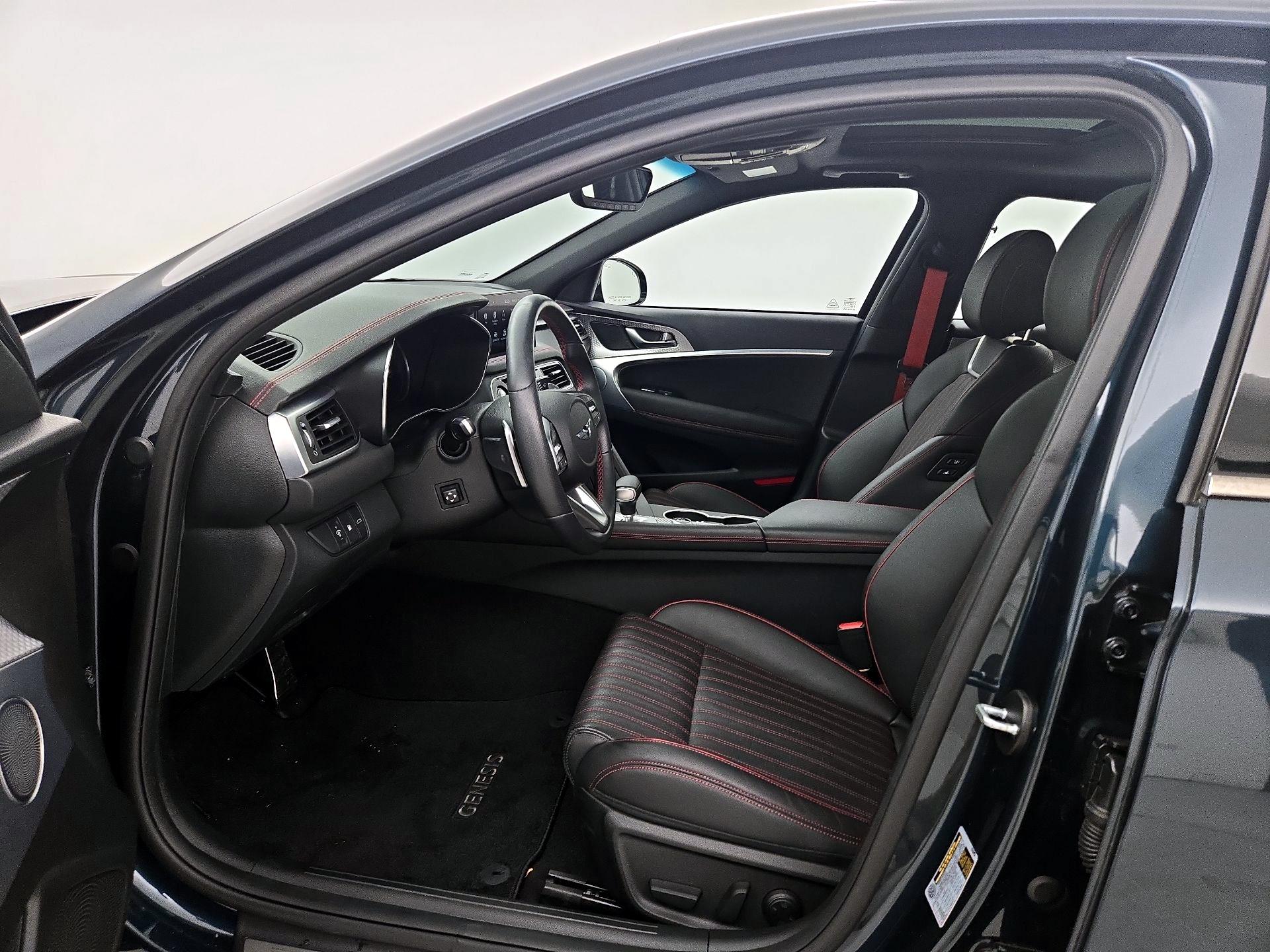 Thumbnail: 2023 Genesis G70 - 11