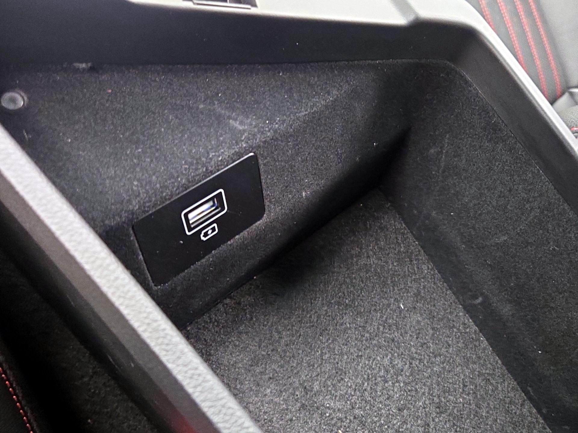 Thumbnail: 2023 Genesis G70 - 19