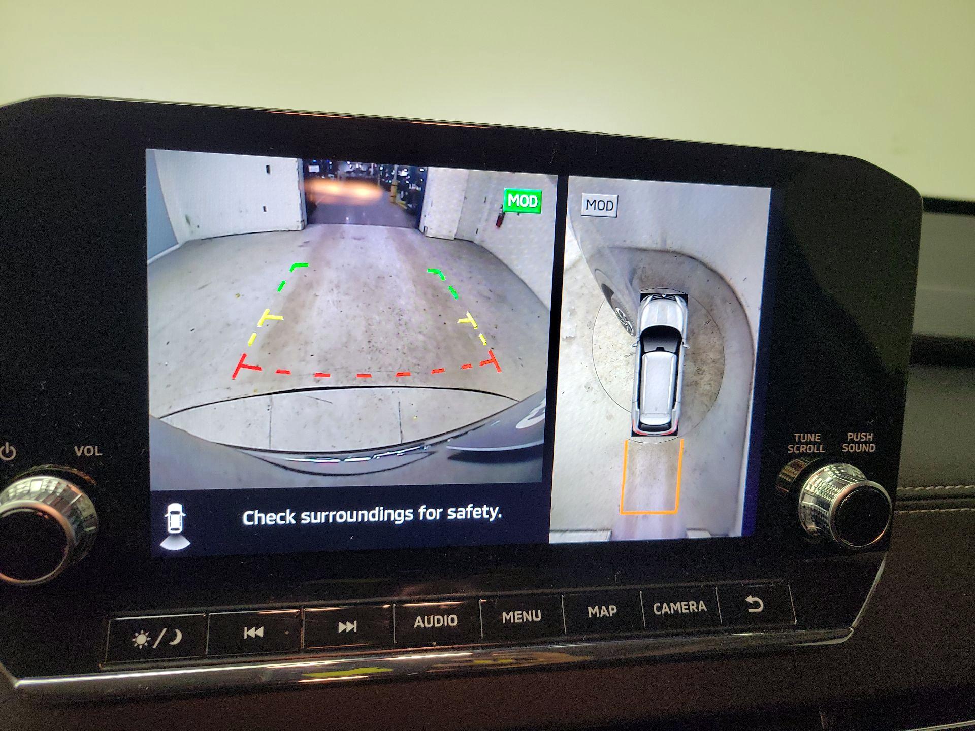 Thumbnail: 2024 Mitsubishi Outlander - 15