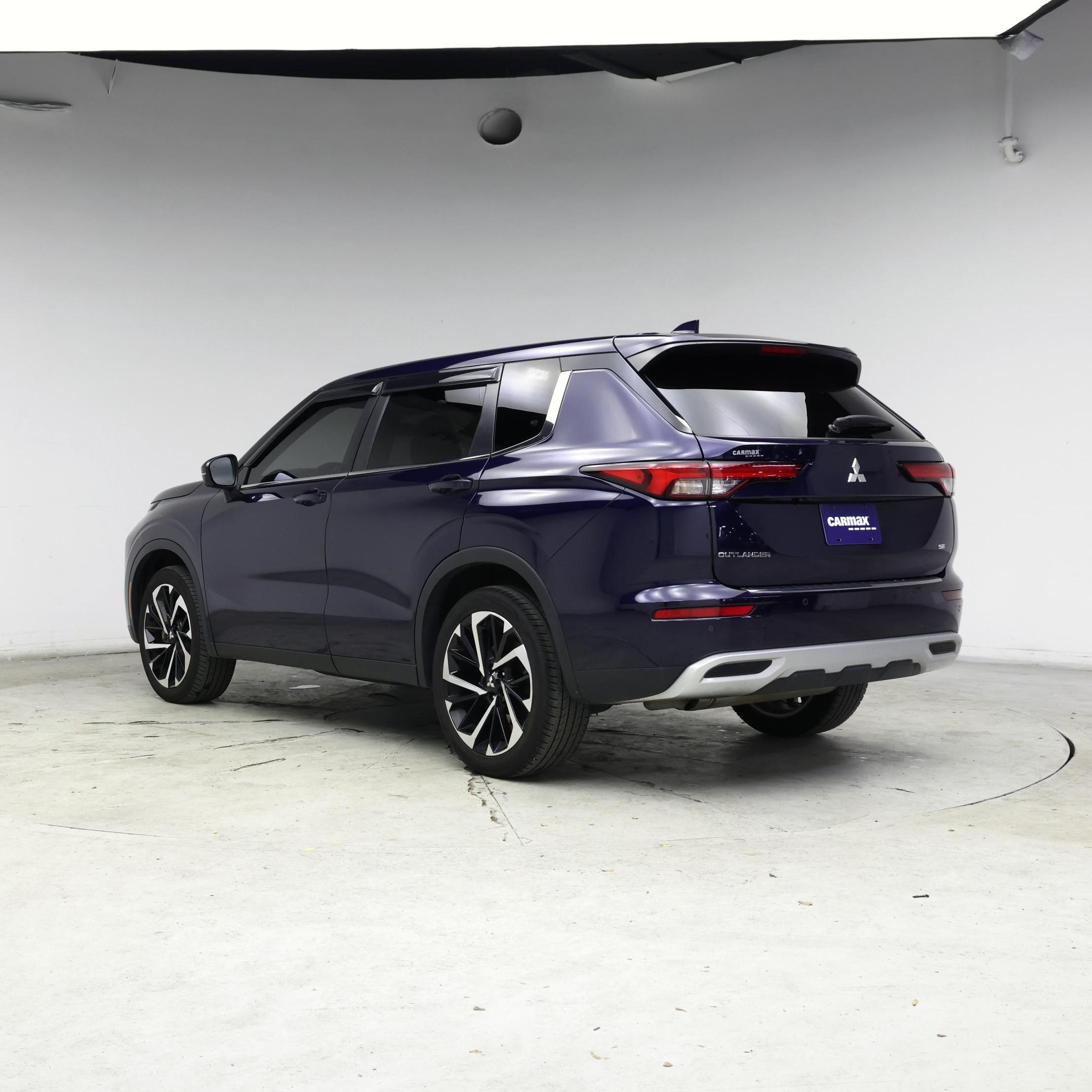 Thumbnail: 2024 Mitsubishi Outlander - 2