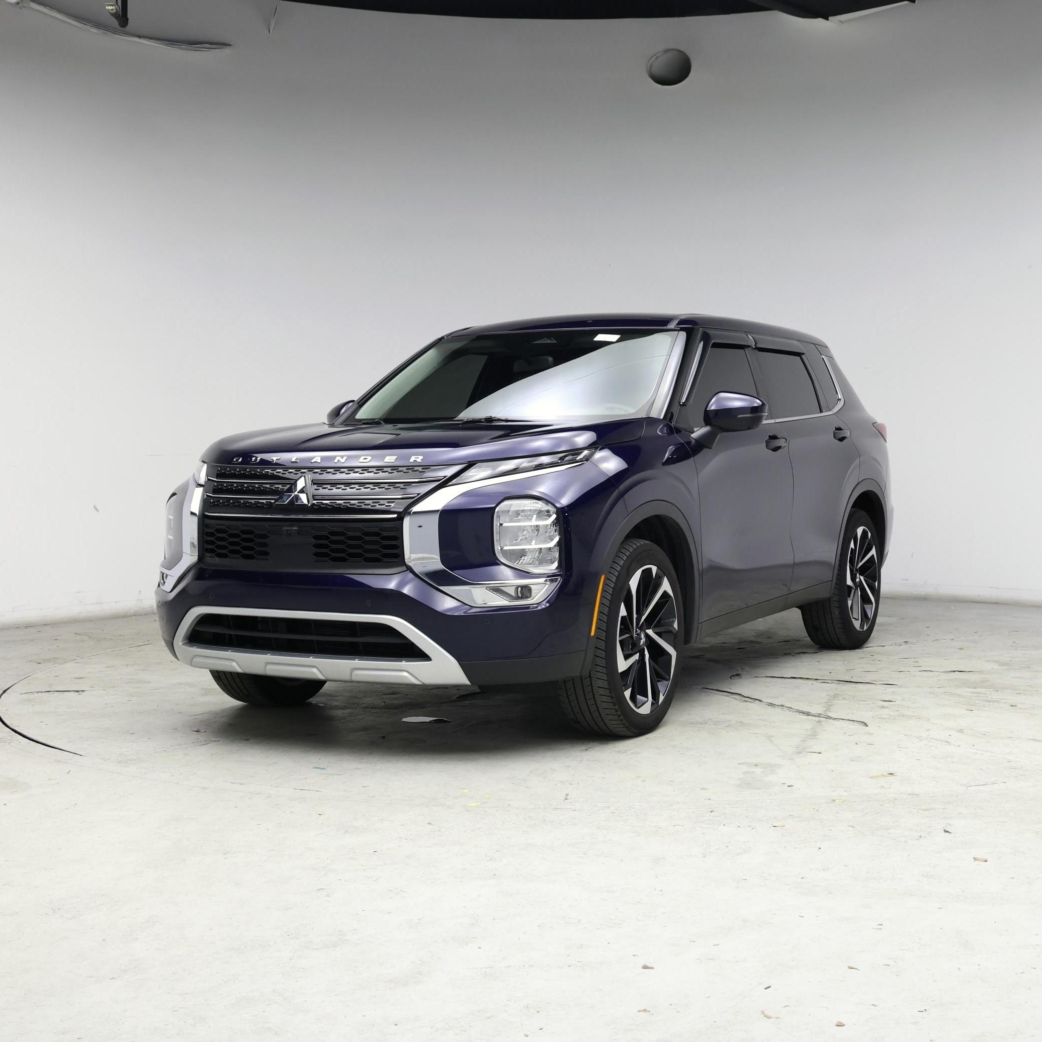 Thumbnail: 2024 Mitsubishi Outlander - 4