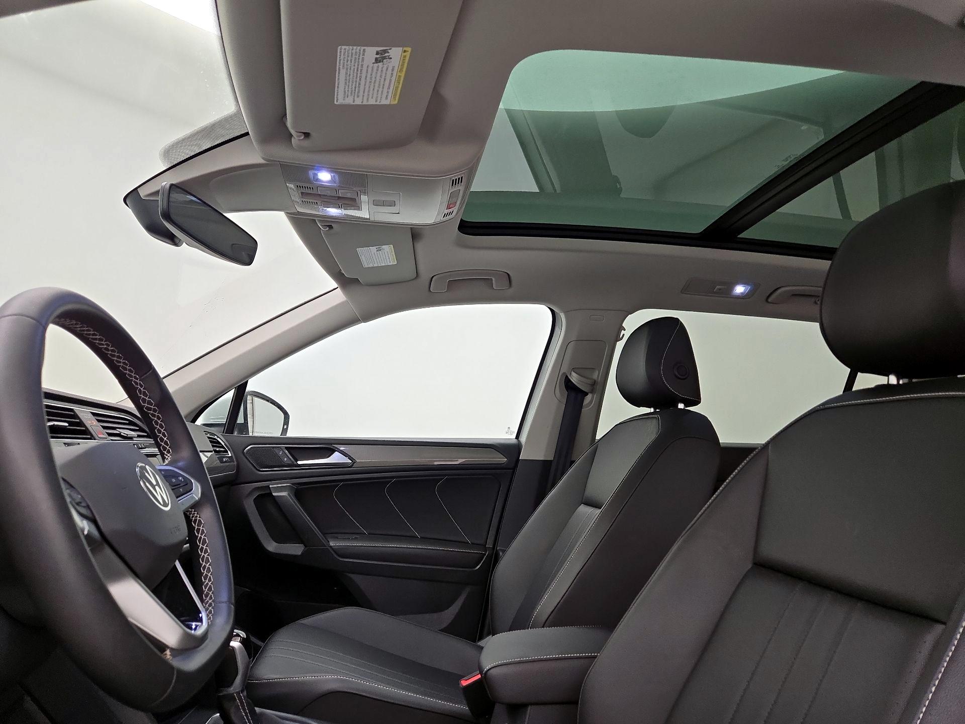 Thumbnail: 2023 Volkswagen Tiguan - 18