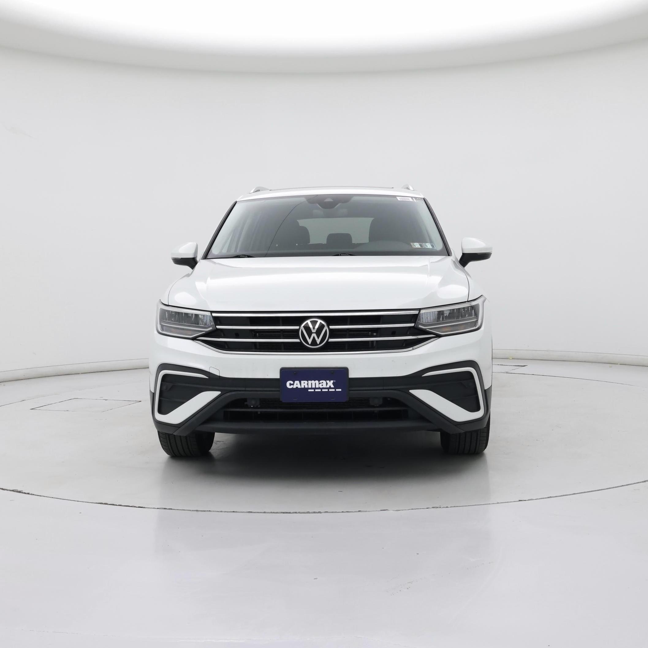 Thumbnail: 2023 Volkswagen Tiguan - 5