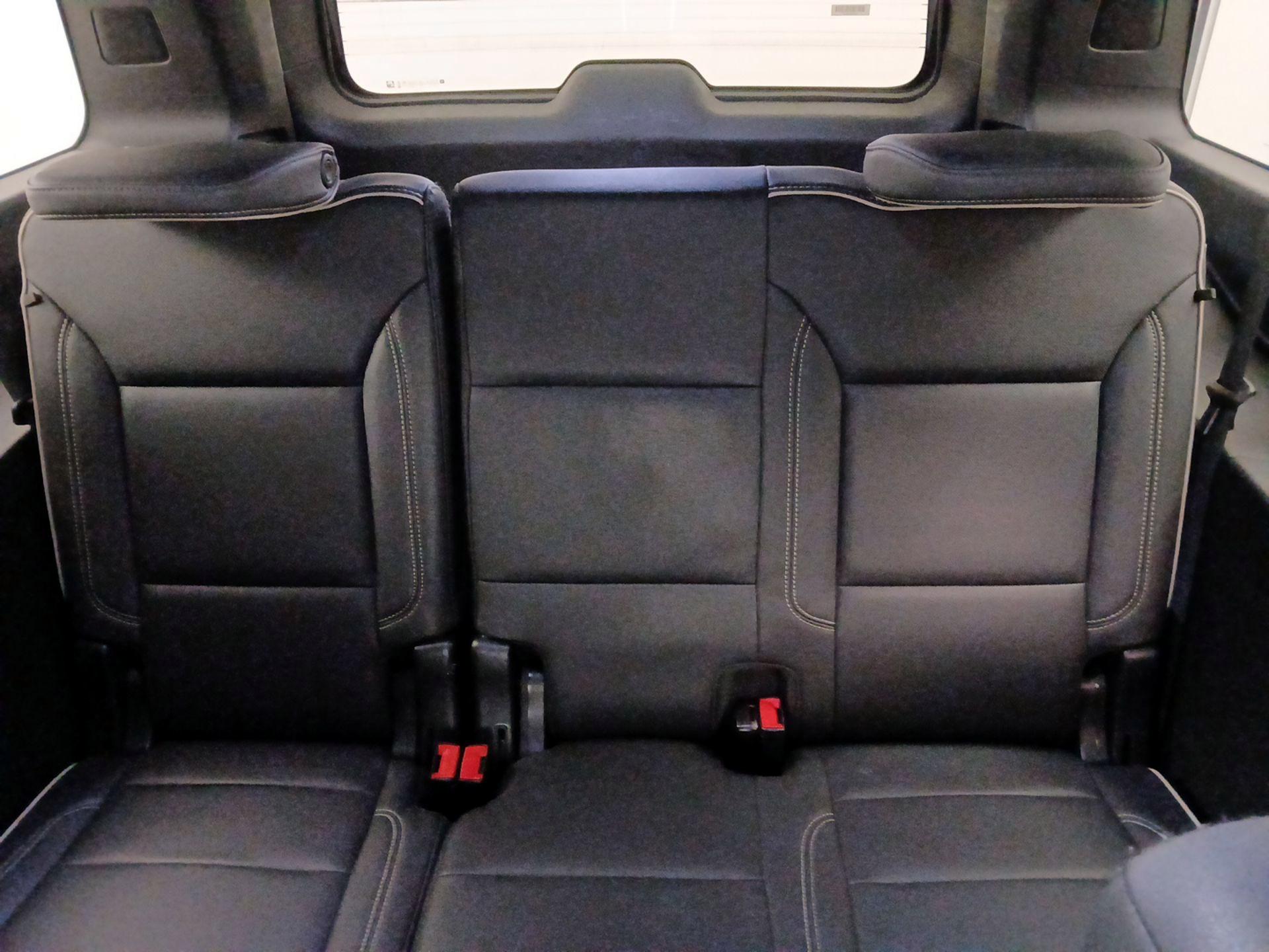Thumbnail: 2023 Chevrolet Suburban - 20