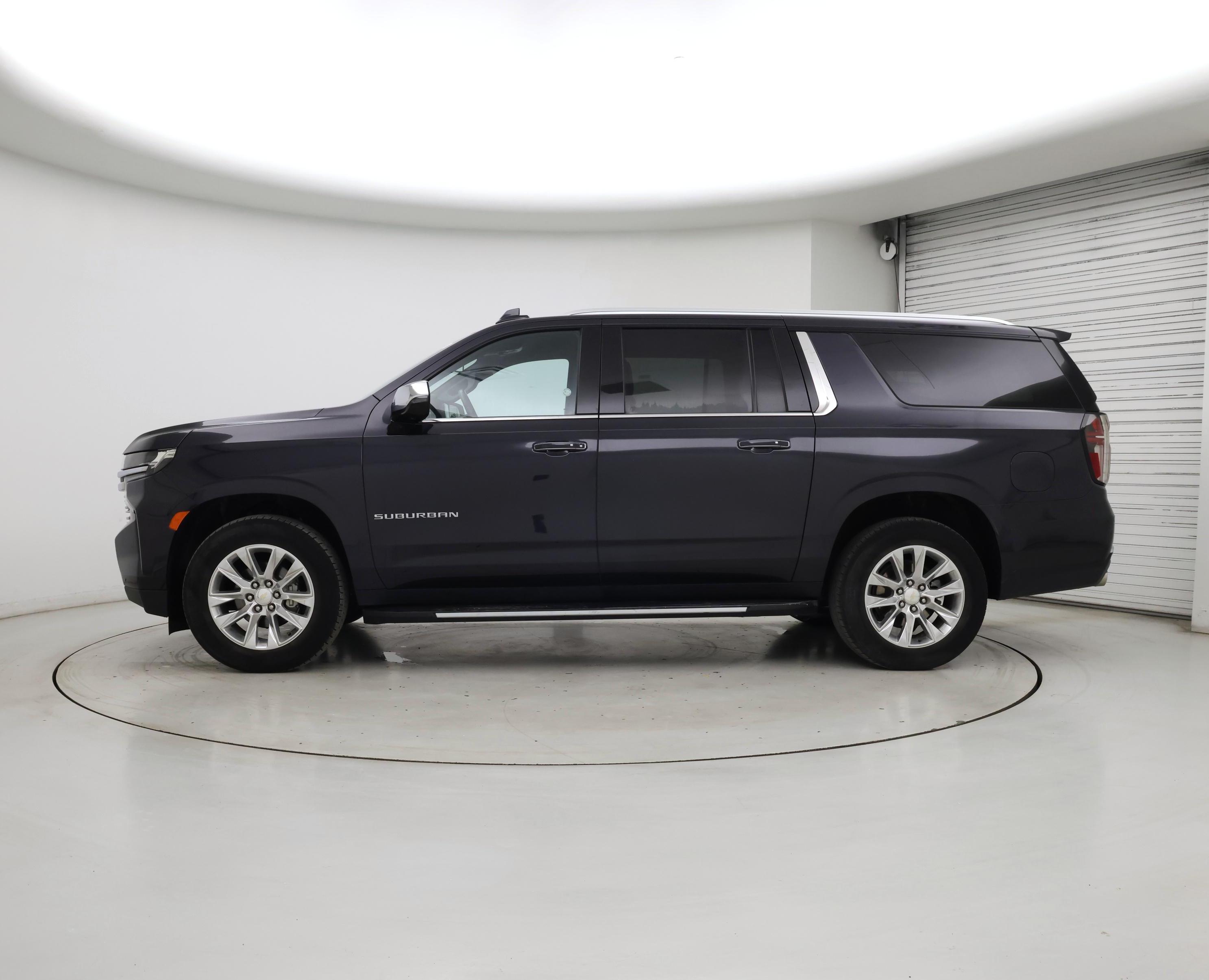 Thumbnail: 2023 Chevrolet Suburban - 3