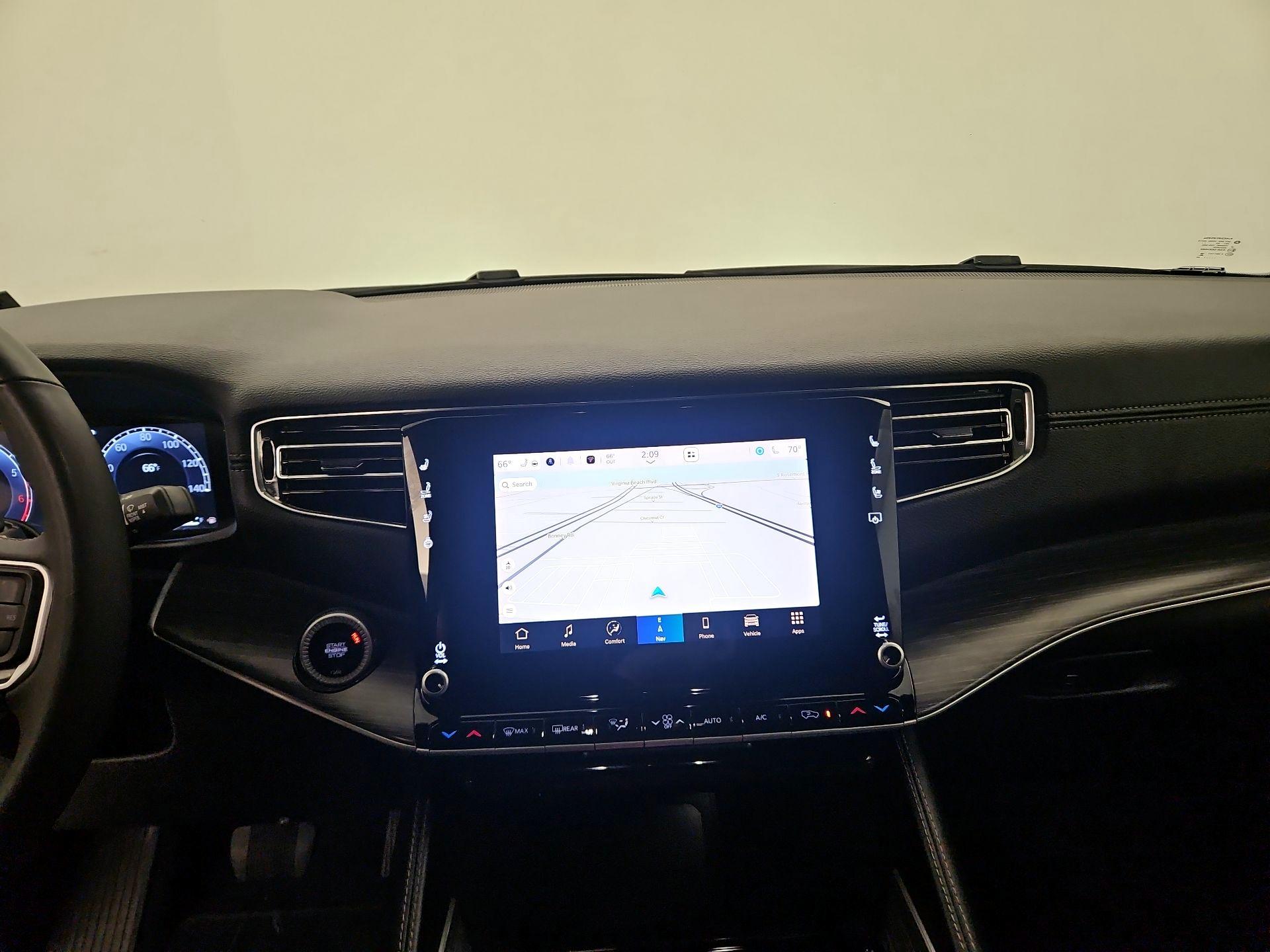 Thumbnail: 2024 Jeep Wagoneer - 9