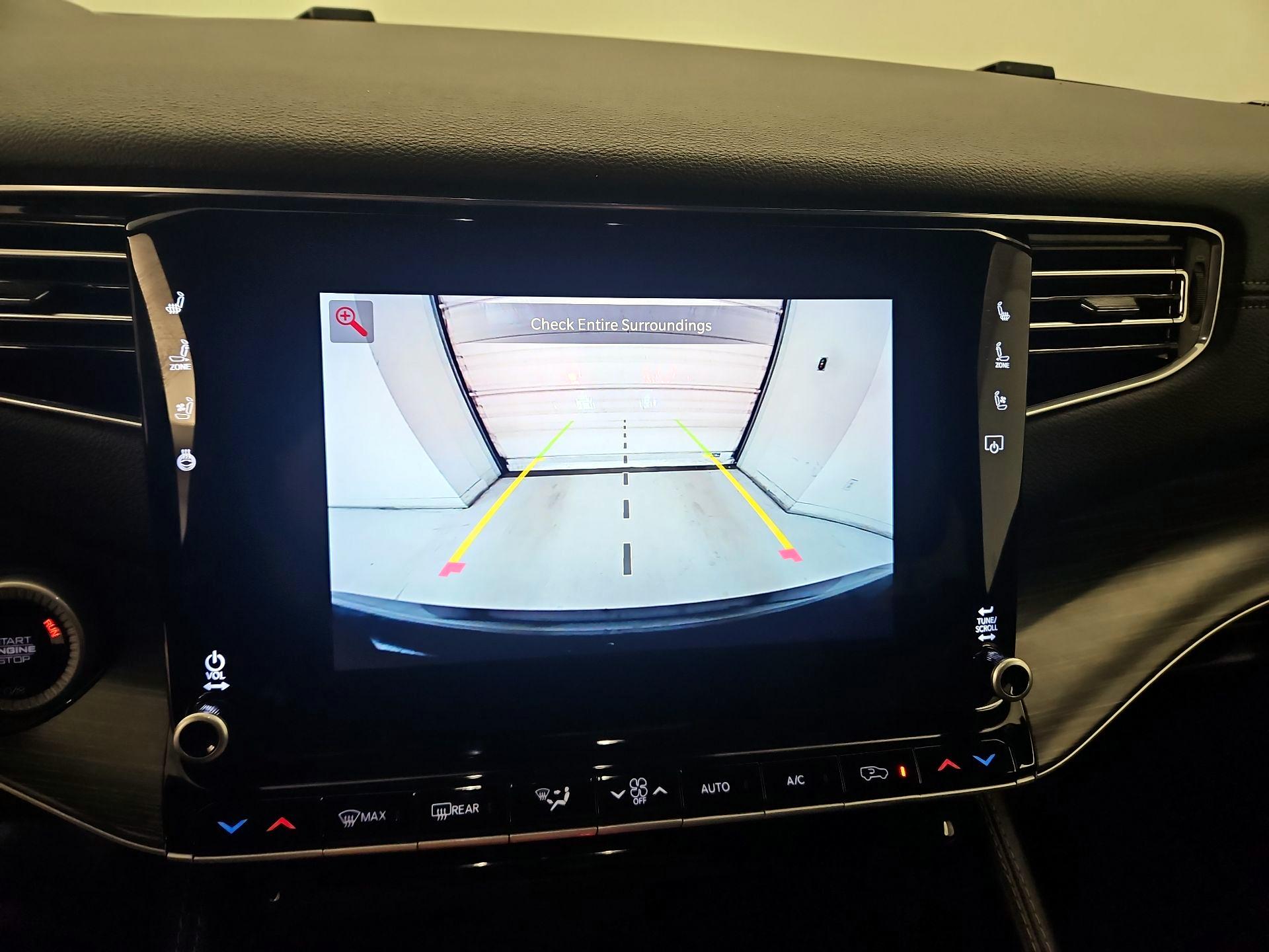 Thumbnail: 2024 Jeep Wagoneer - 15