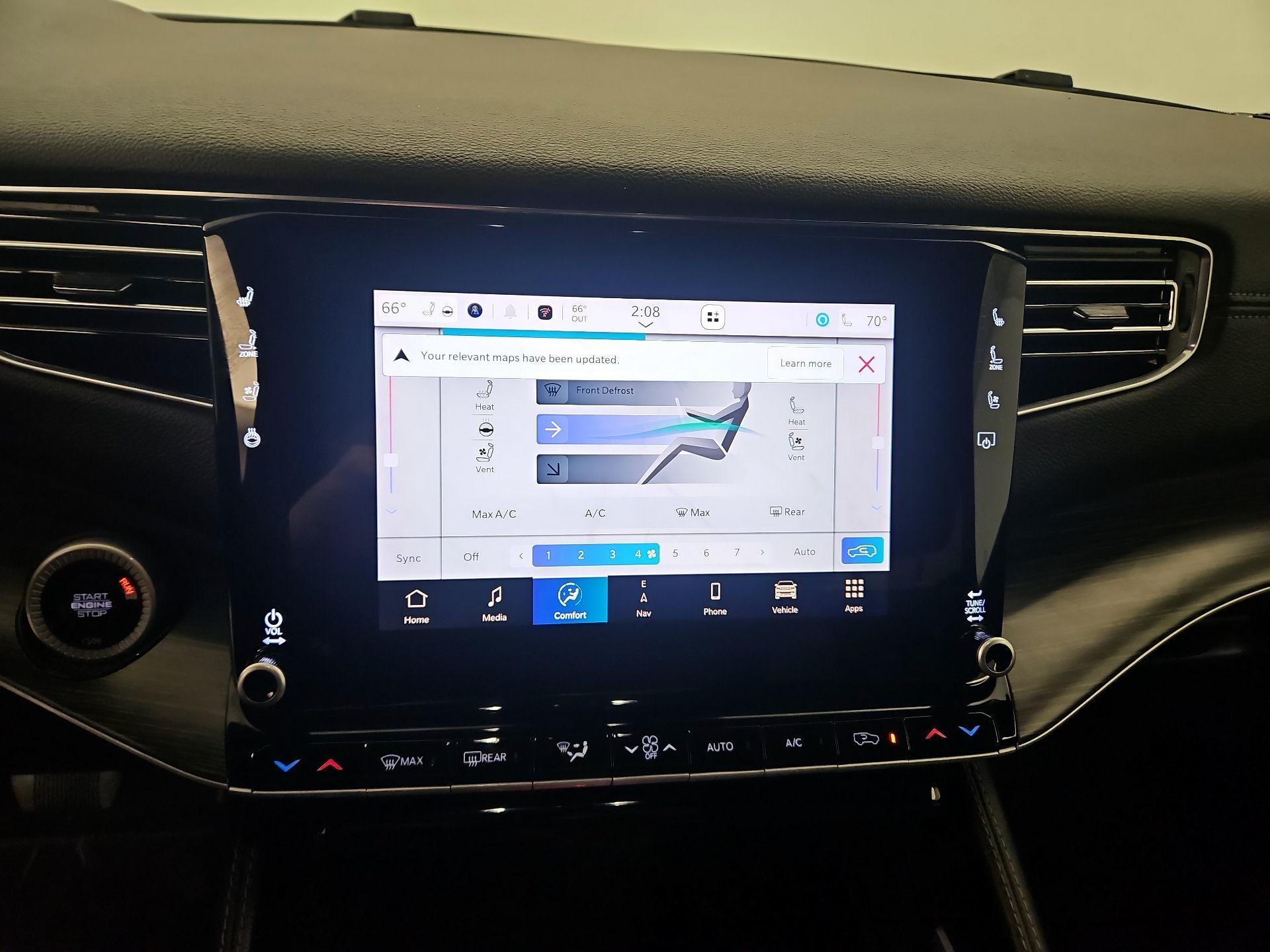 Thumbnail: 2024 Jeep Wagoneer - 17