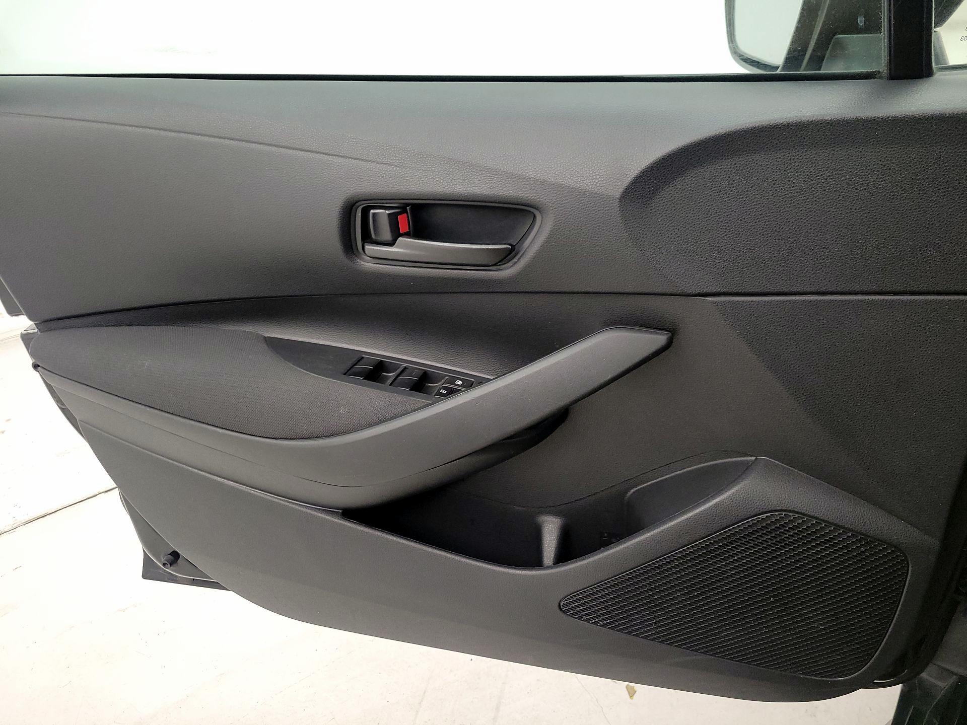 Thumbnail: 2023 Toyota Corolla - 12