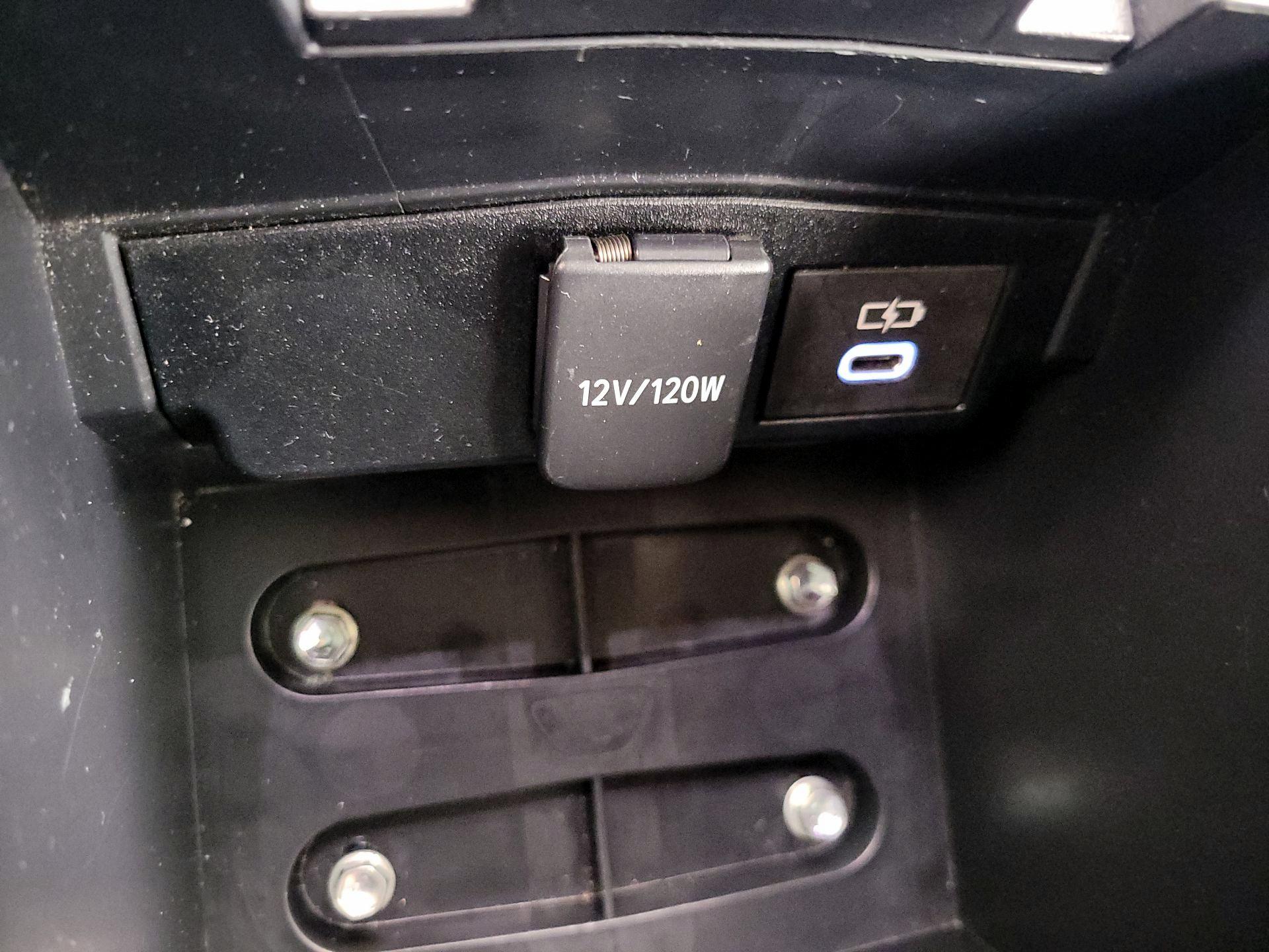 Thumbnail: 2023 Toyota Corolla - 18