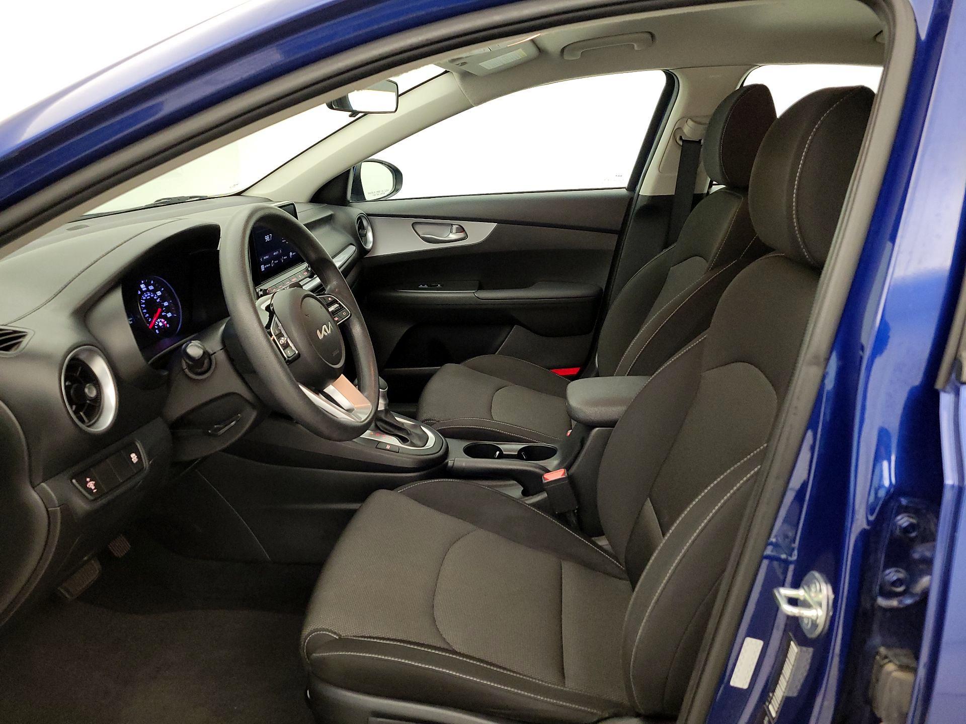 Thumbnail: 2023 Kia Forte - 11