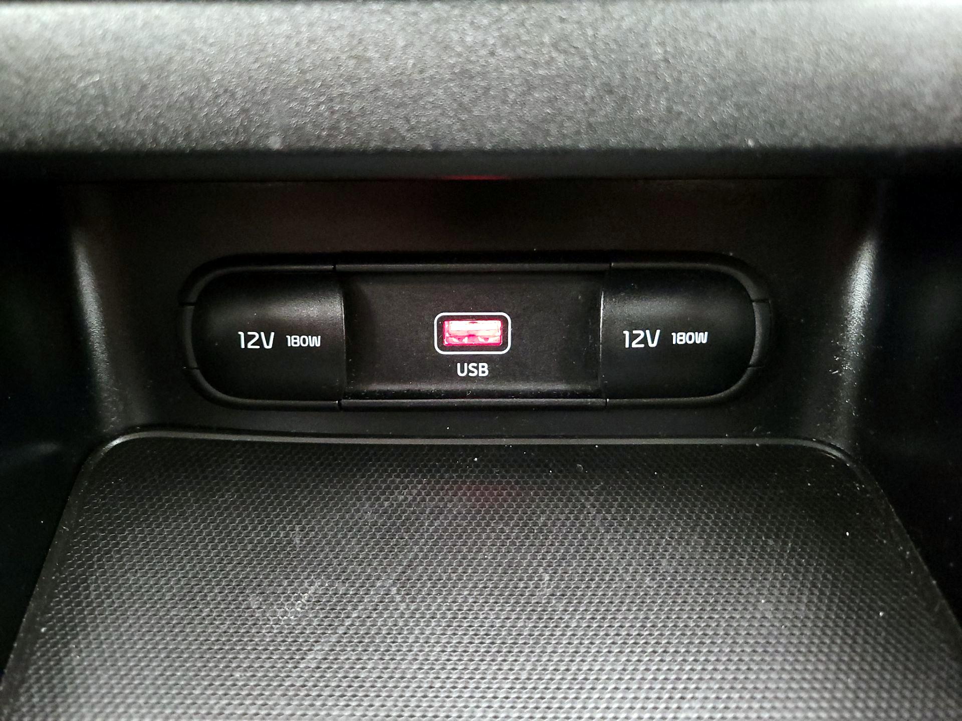 Thumbnail: 2023 Kia Forte - 18