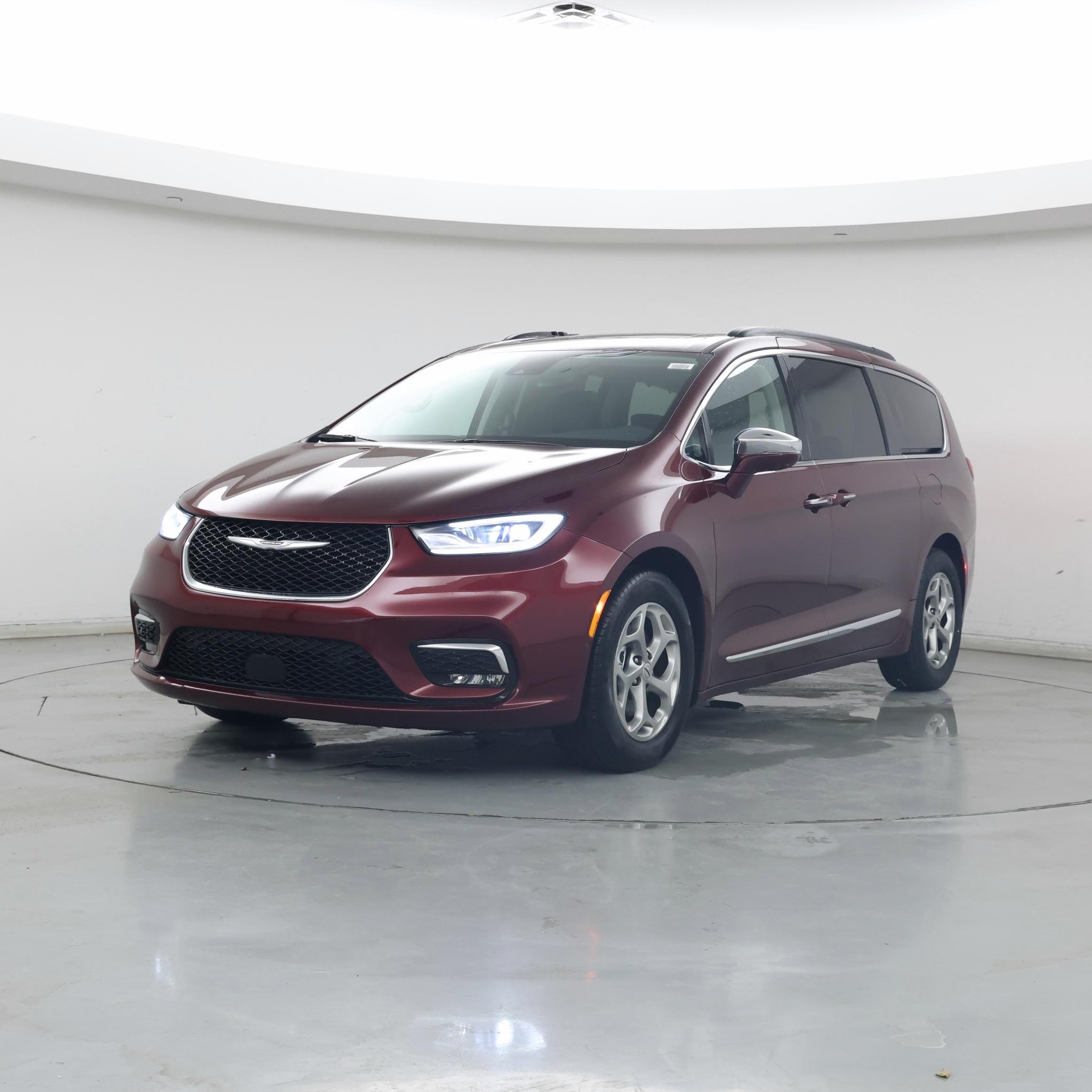 Thumbnail: 2022 Chrysler Pacifica - 4