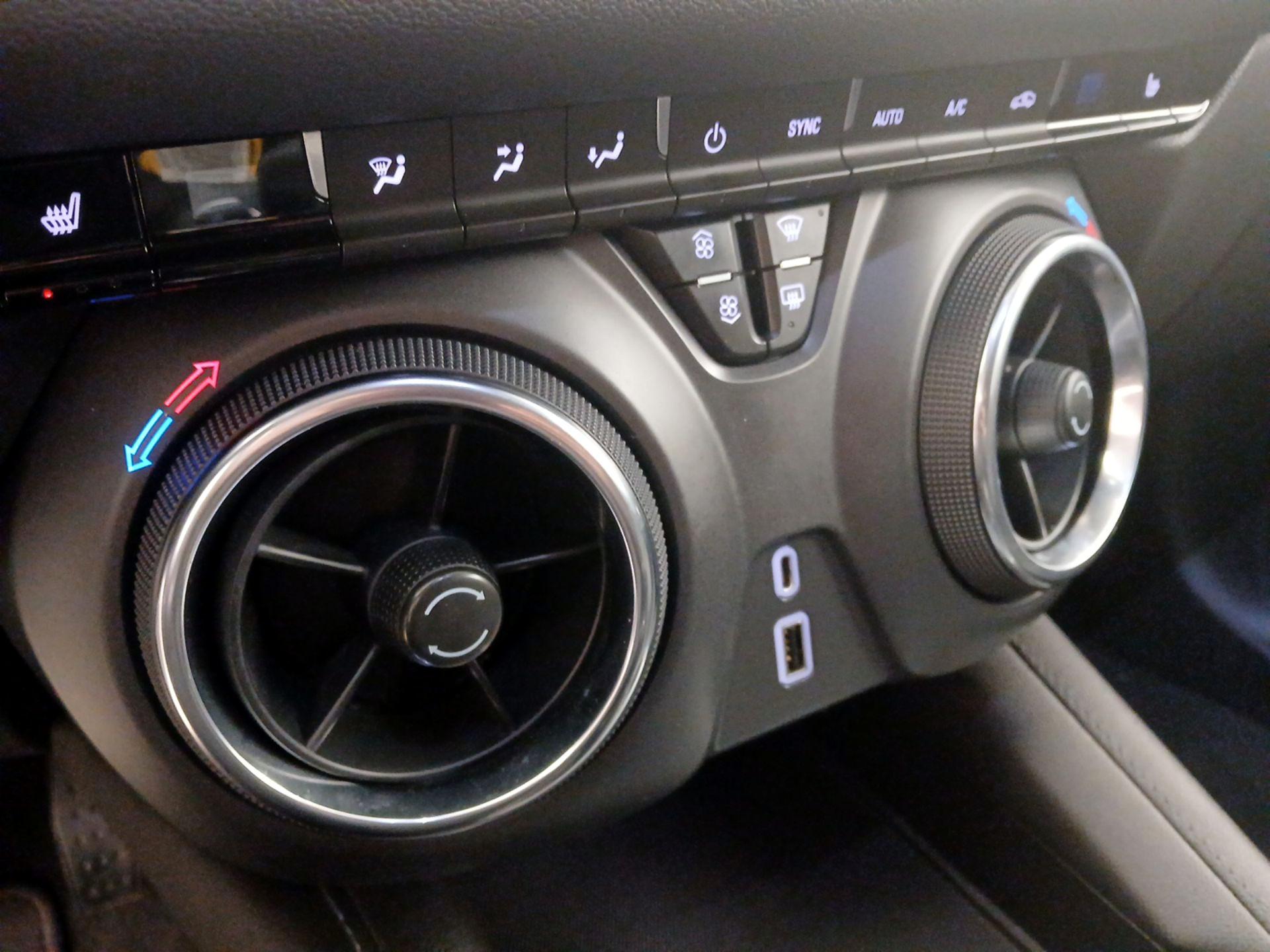 Thumbnail: 2021 Chevrolet Blazer - 17