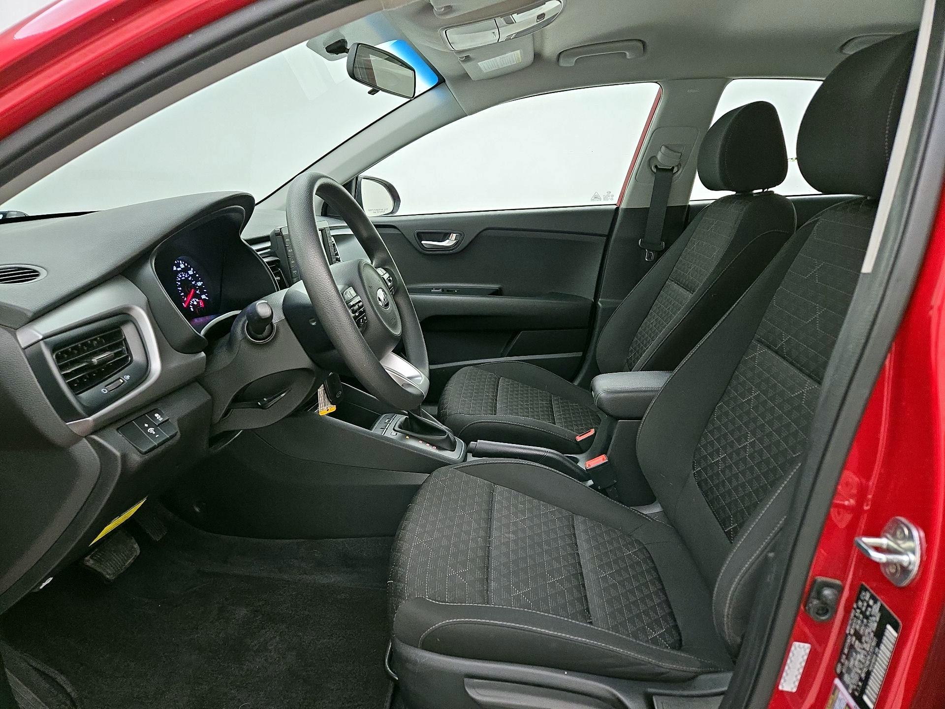 Thumbnail: 2020 Kia Rio5 - 11