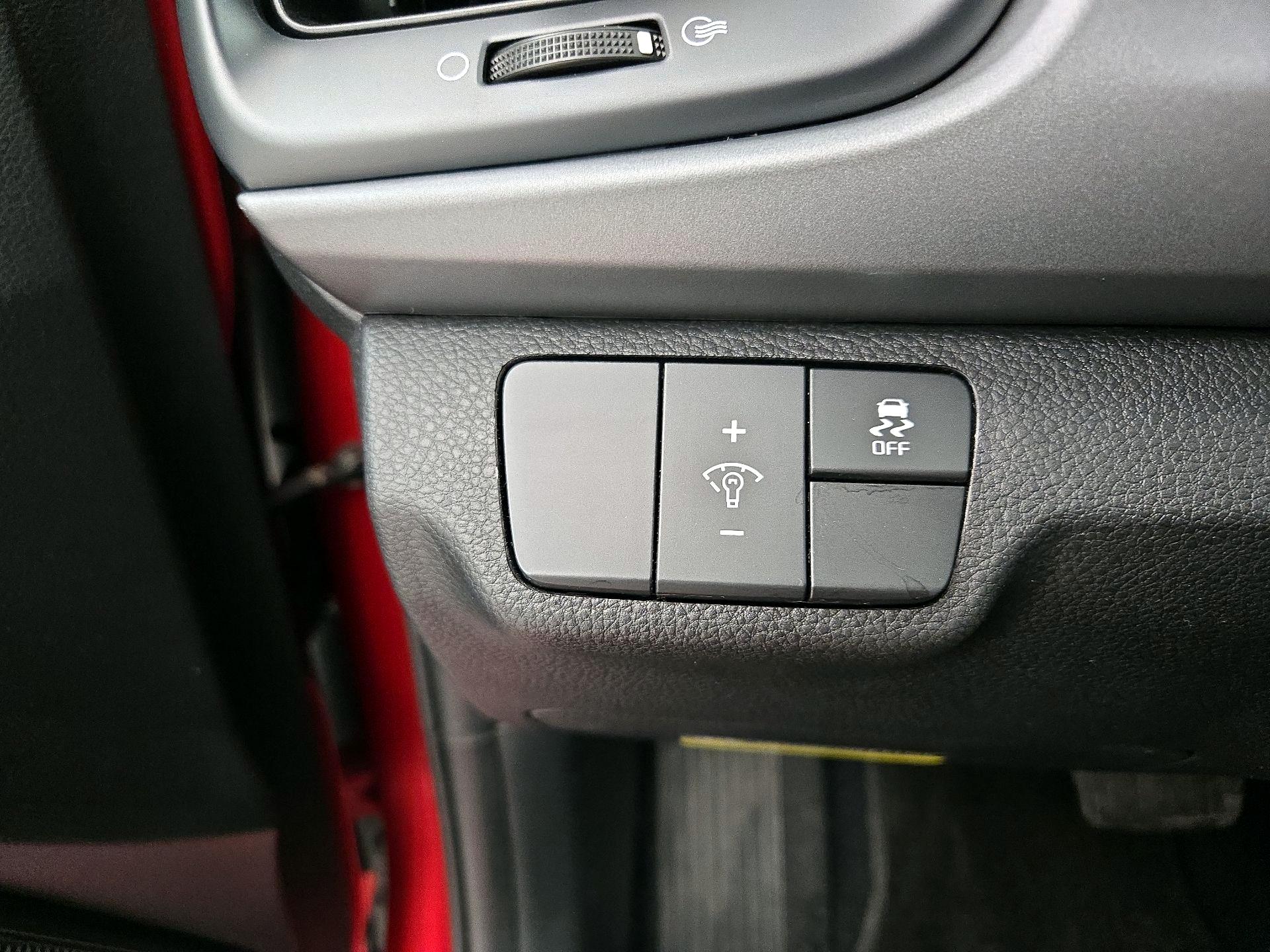 Thumbnail: 2020 Kia Rio5 - 13