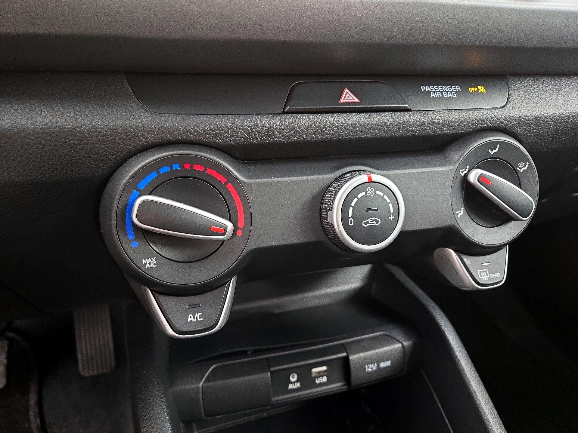 Thumbnail: 2020 Kia Rio5 - 16