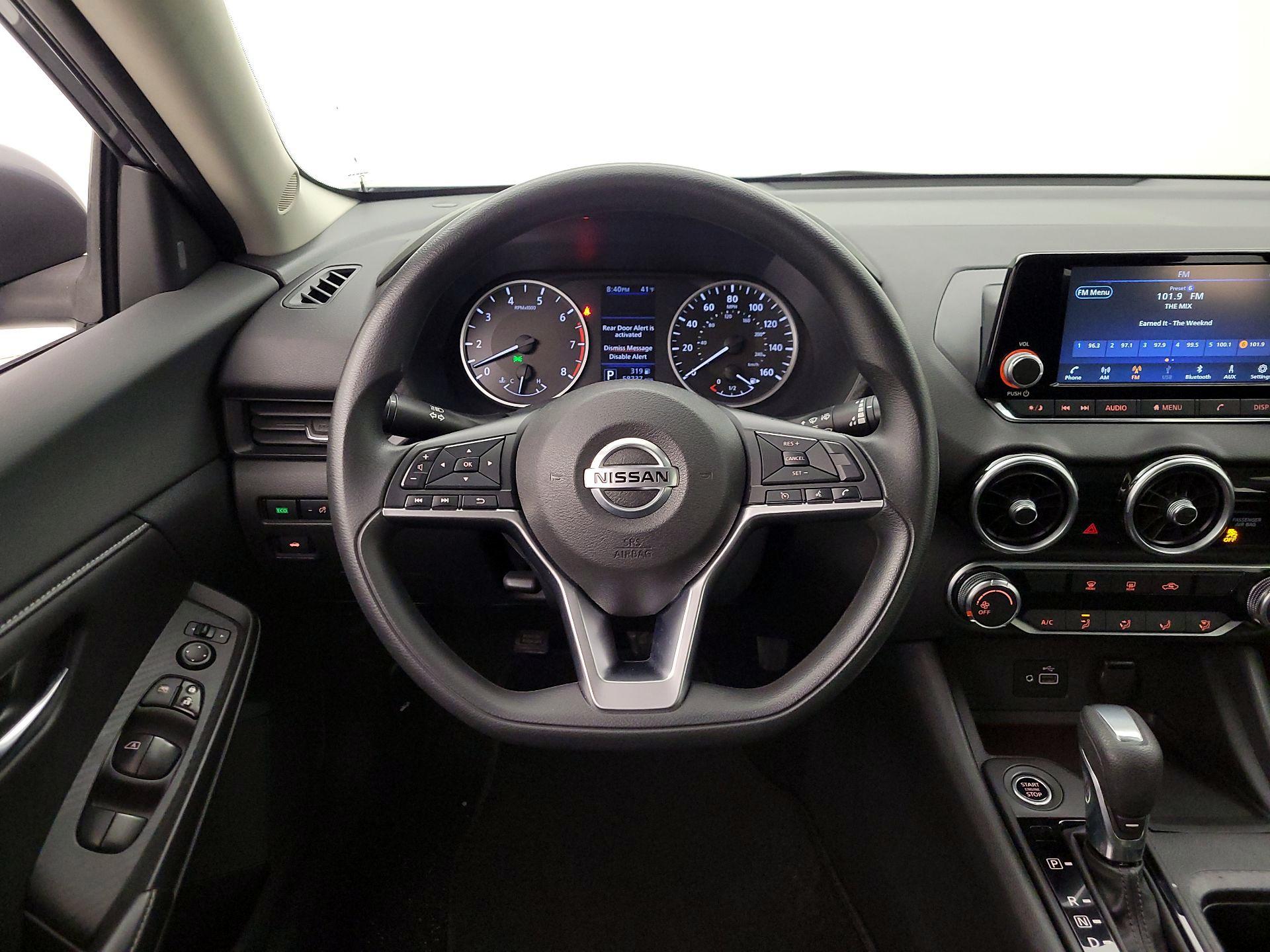 Thumbnail: 2021 Nissan Sentra - 10