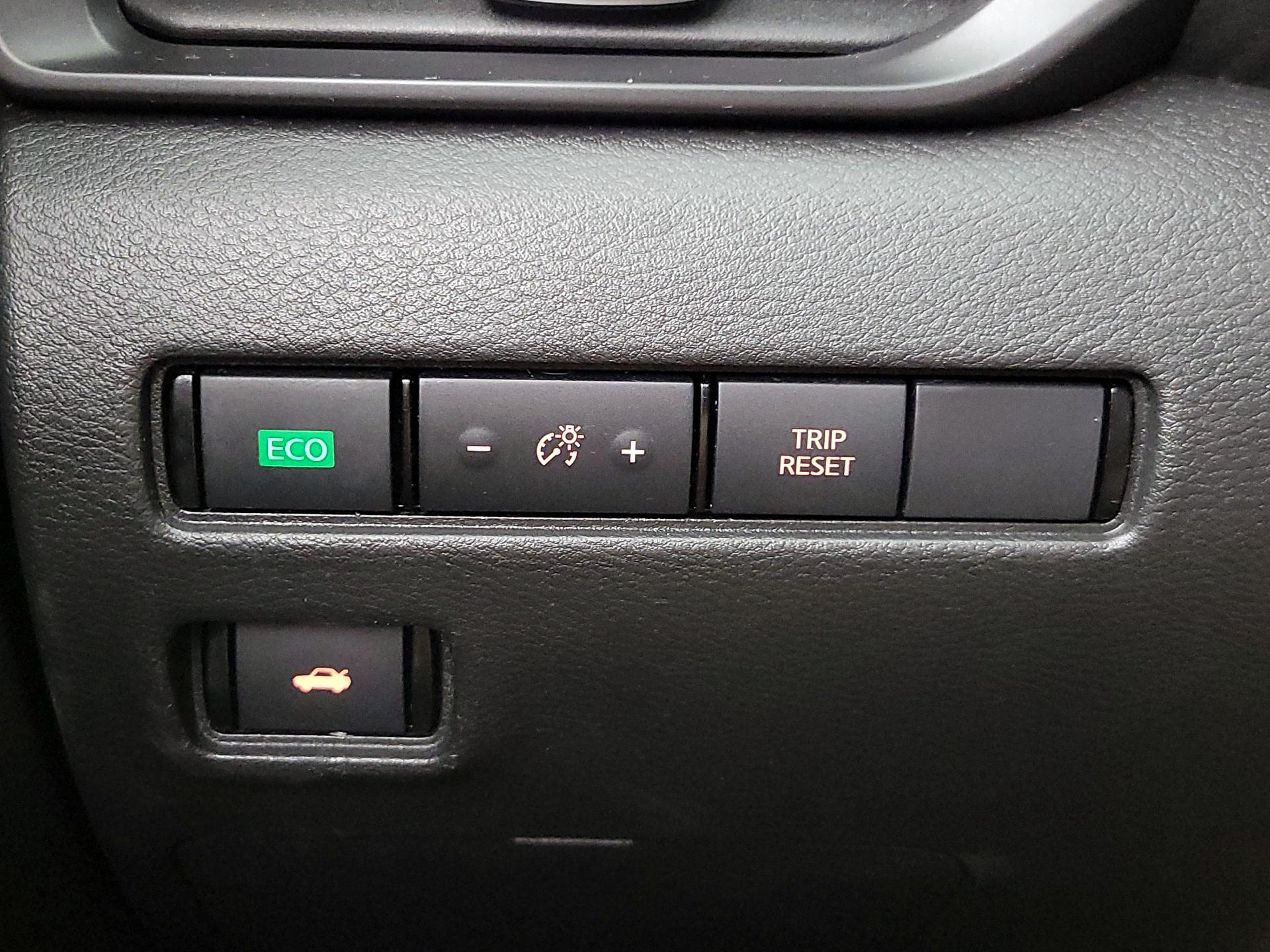 Thumbnail: 2021 Nissan Sentra - 13