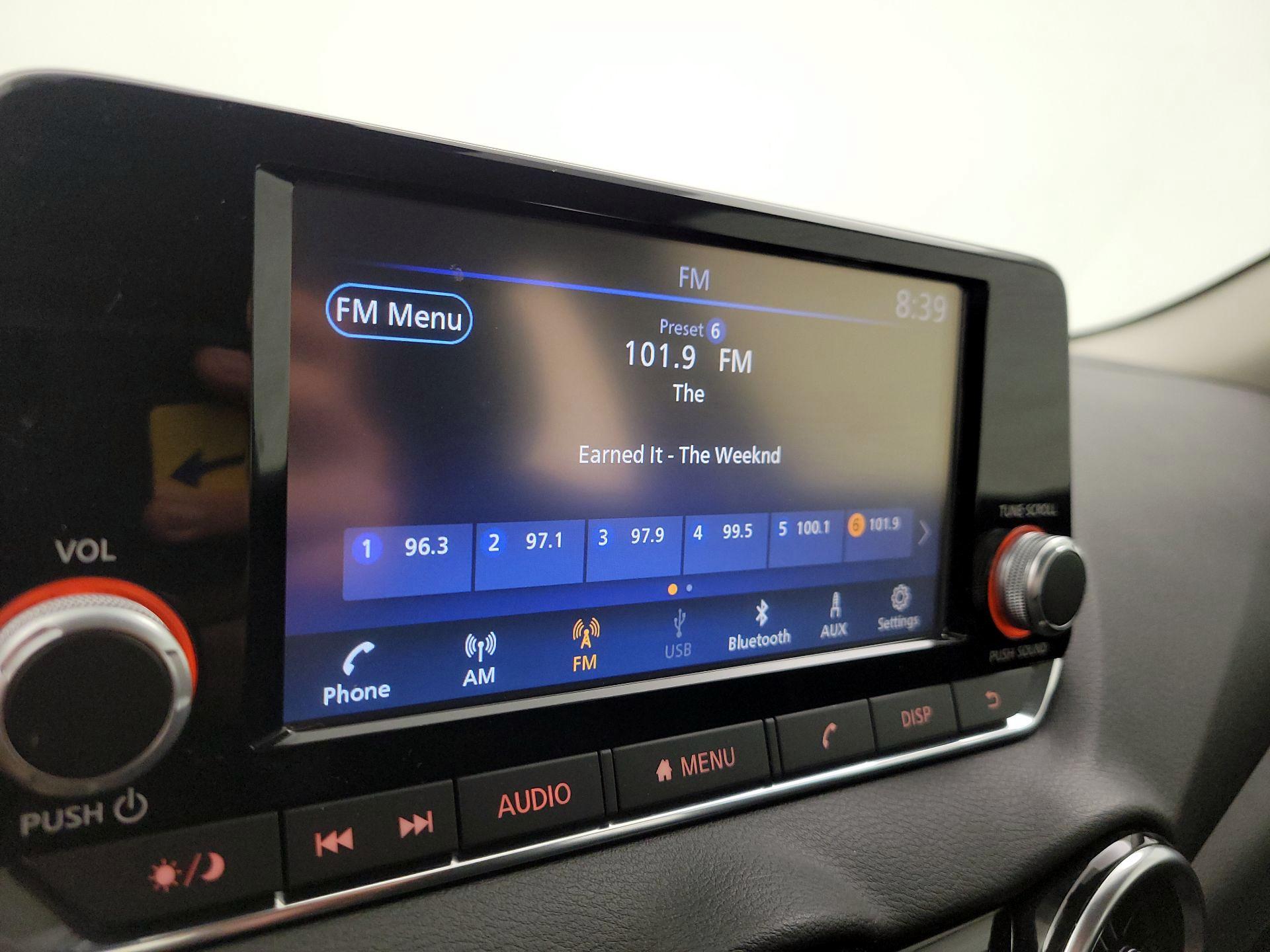 Thumbnail: 2021 Nissan Sentra - 15