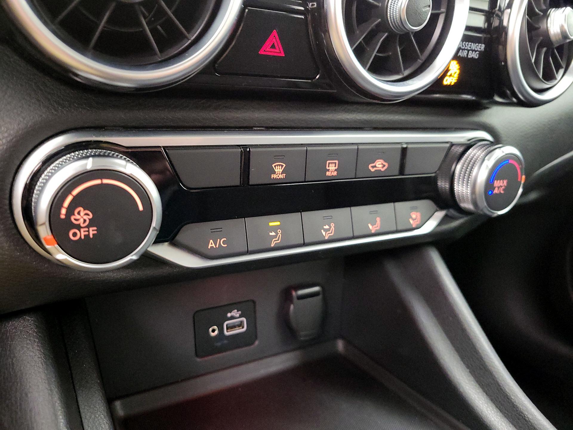 Thumbnail: 2021 Nissan Sentra - 16