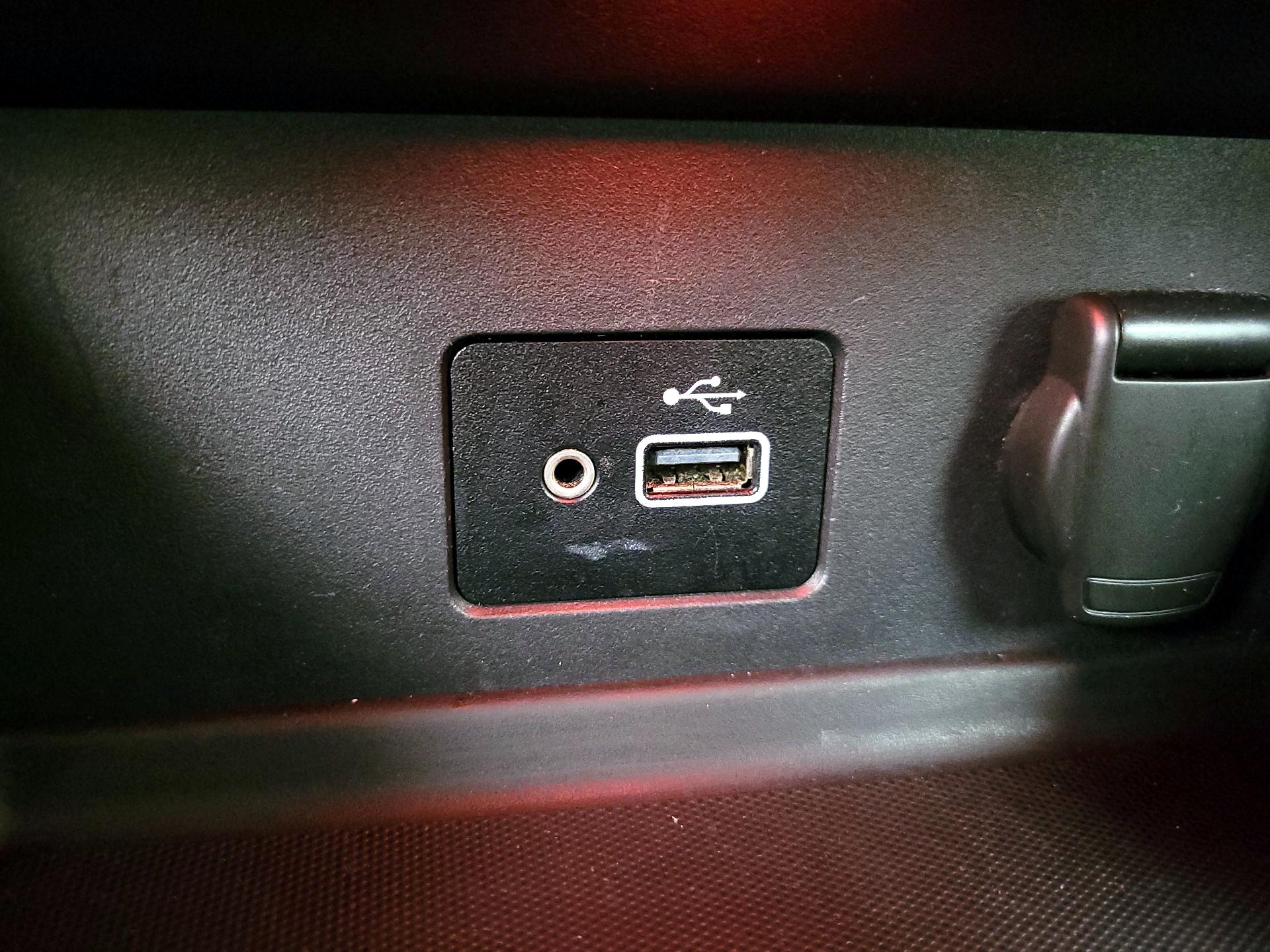 Thumbnail: 2021 Nissan Sentra - 18