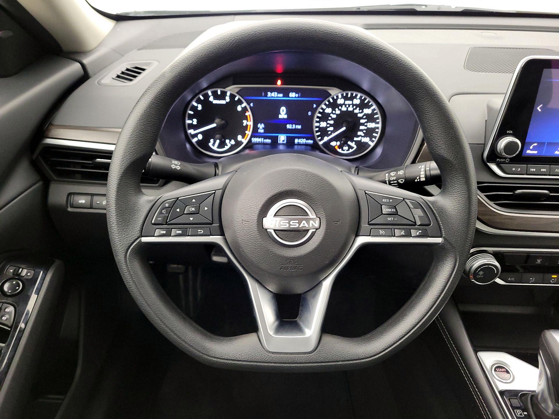 Thumbnail: 2023 Nissan Altima - 10