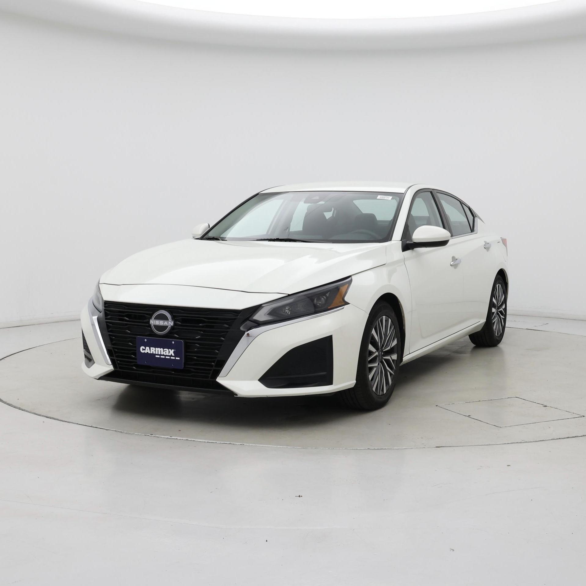 Thumbnail: 2023 Nissan Altima - 4