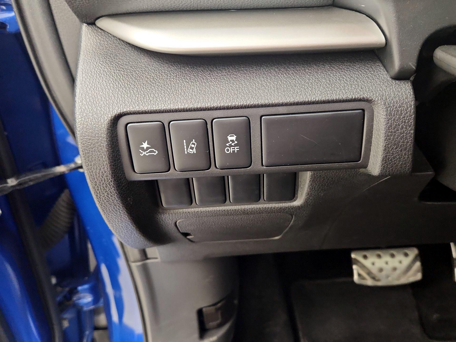 Thumbnail: 2022 Mitsubishi Eclipse Cross - 13