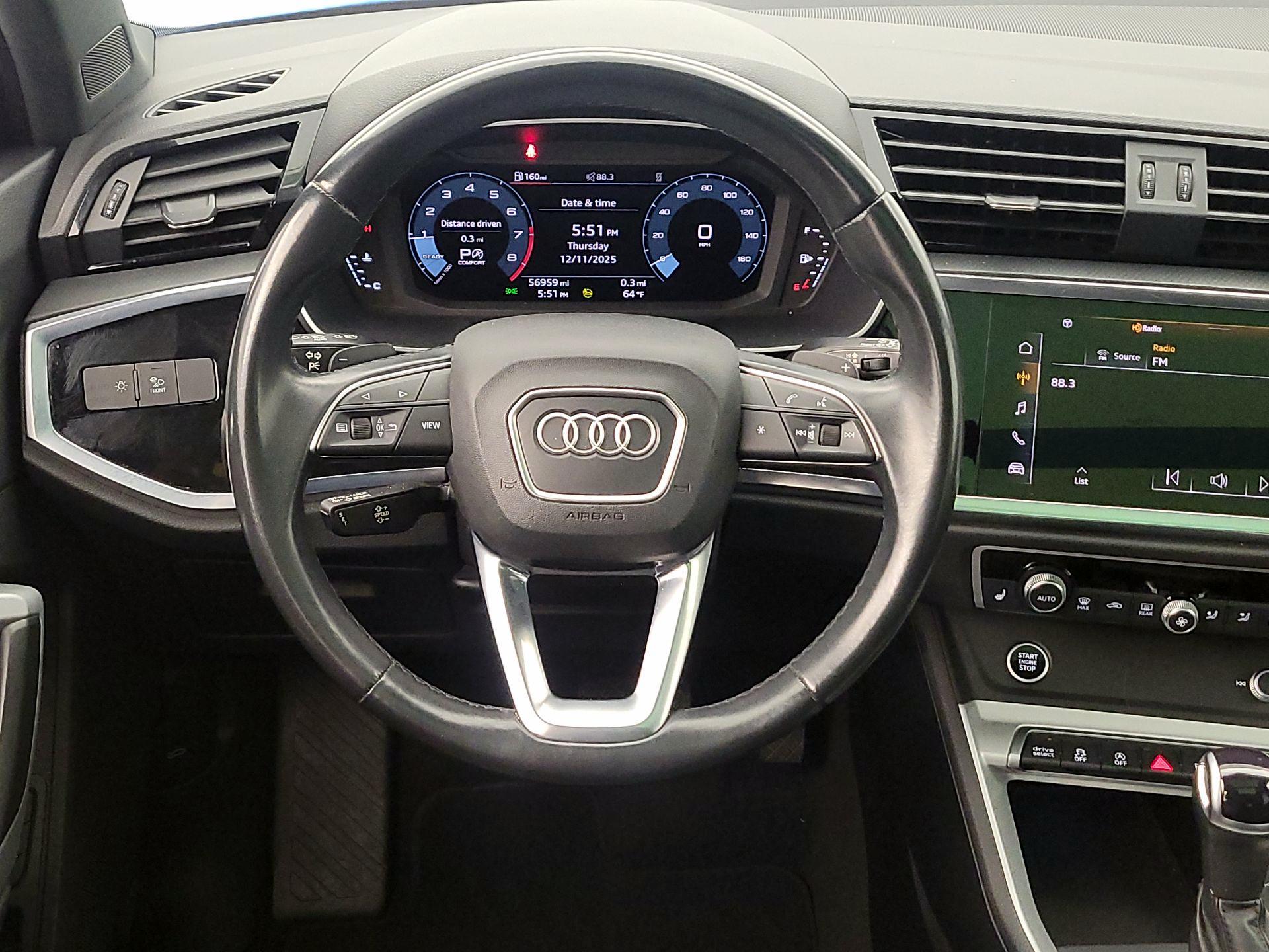 Thumbnail: 2023 Audi Q3 - 10