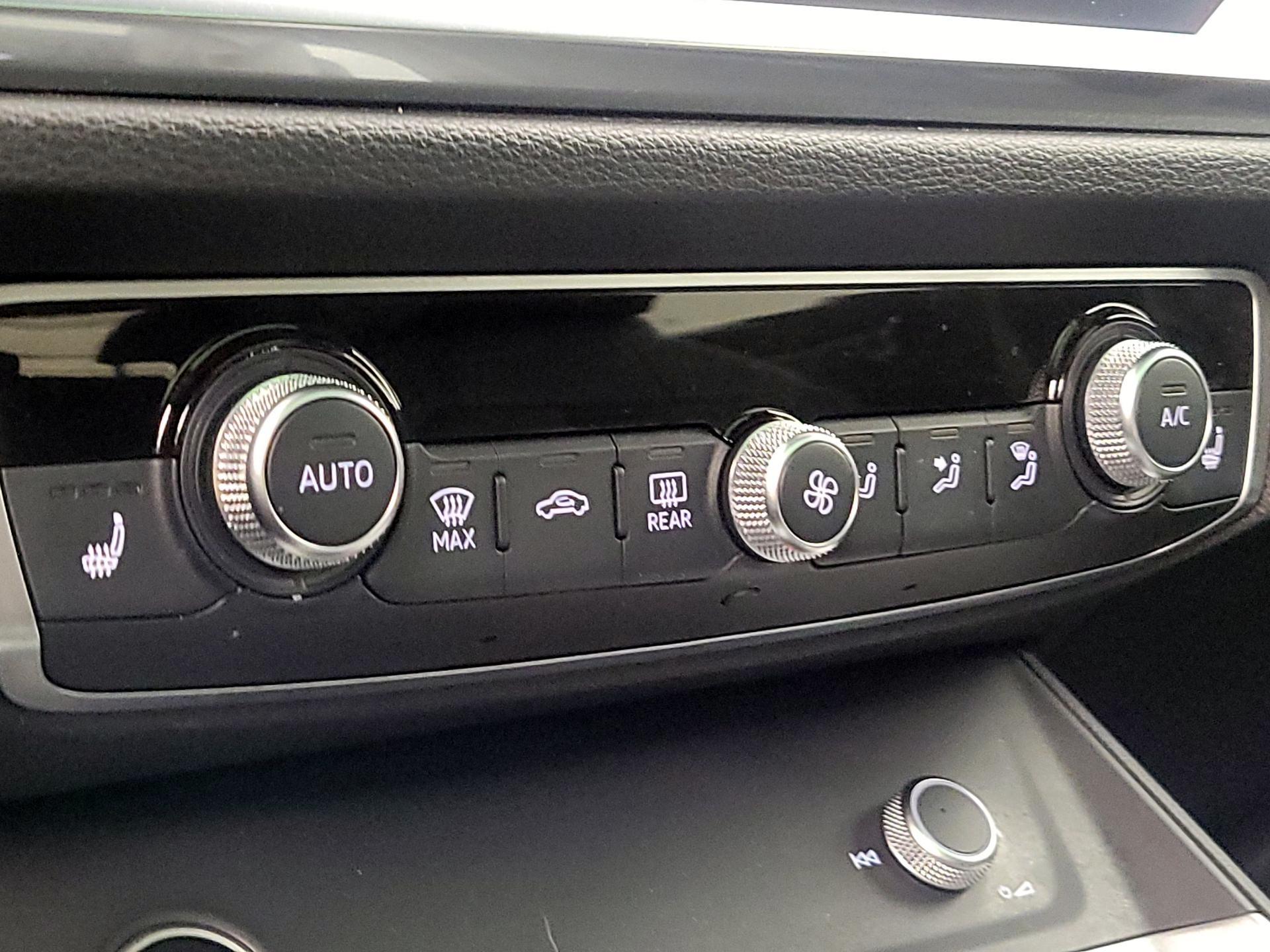 Thumbnail: 2023 Audi Q3 - 16