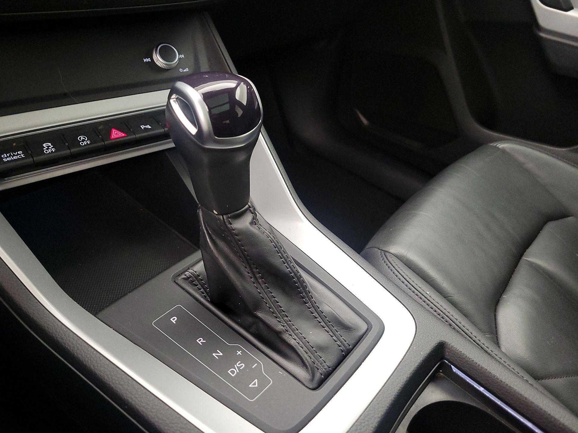 Thumbnail: 2023 Audi Q3 - 17