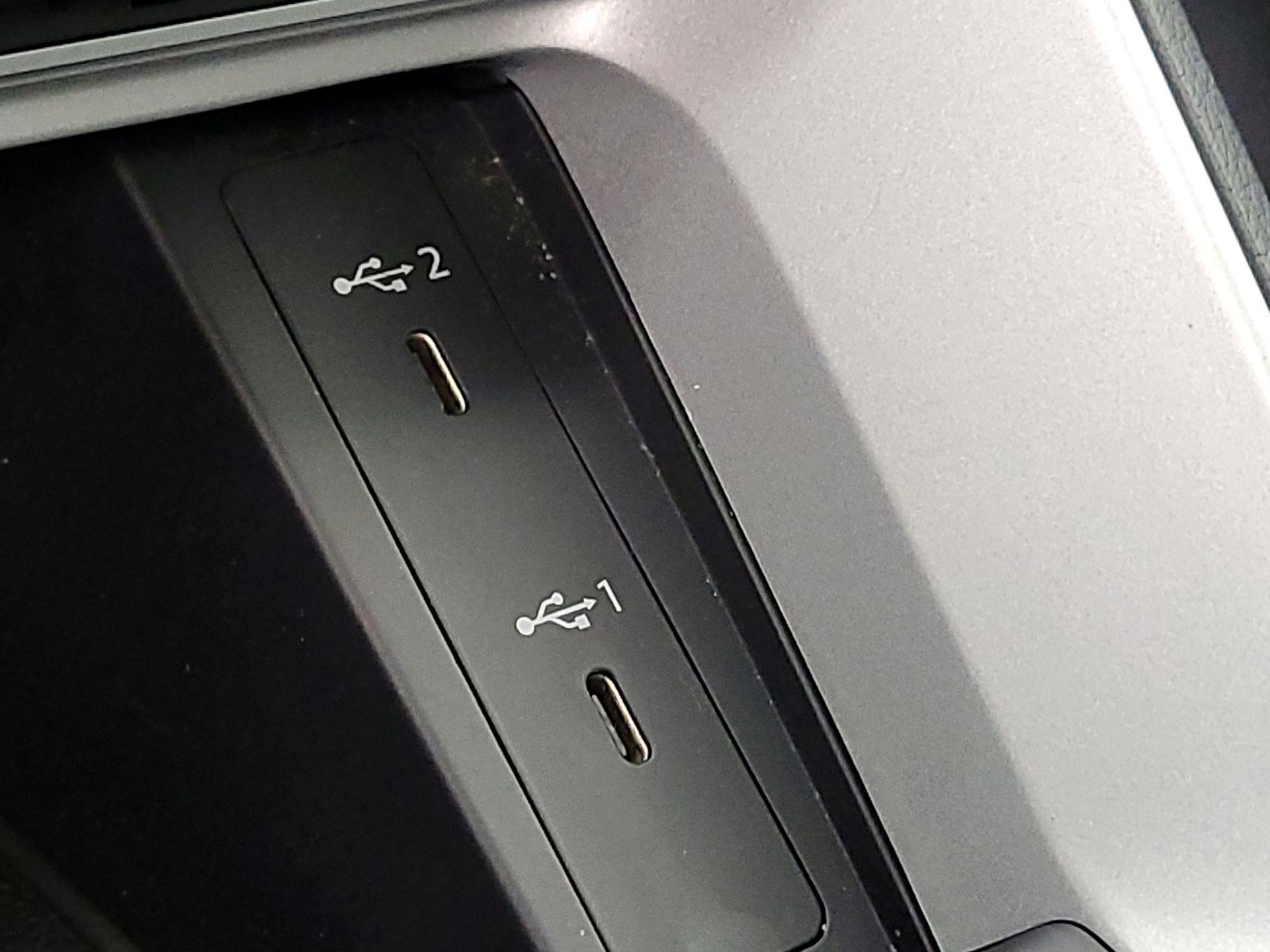 Thumbnail: 2023 Audi Q3 - 18