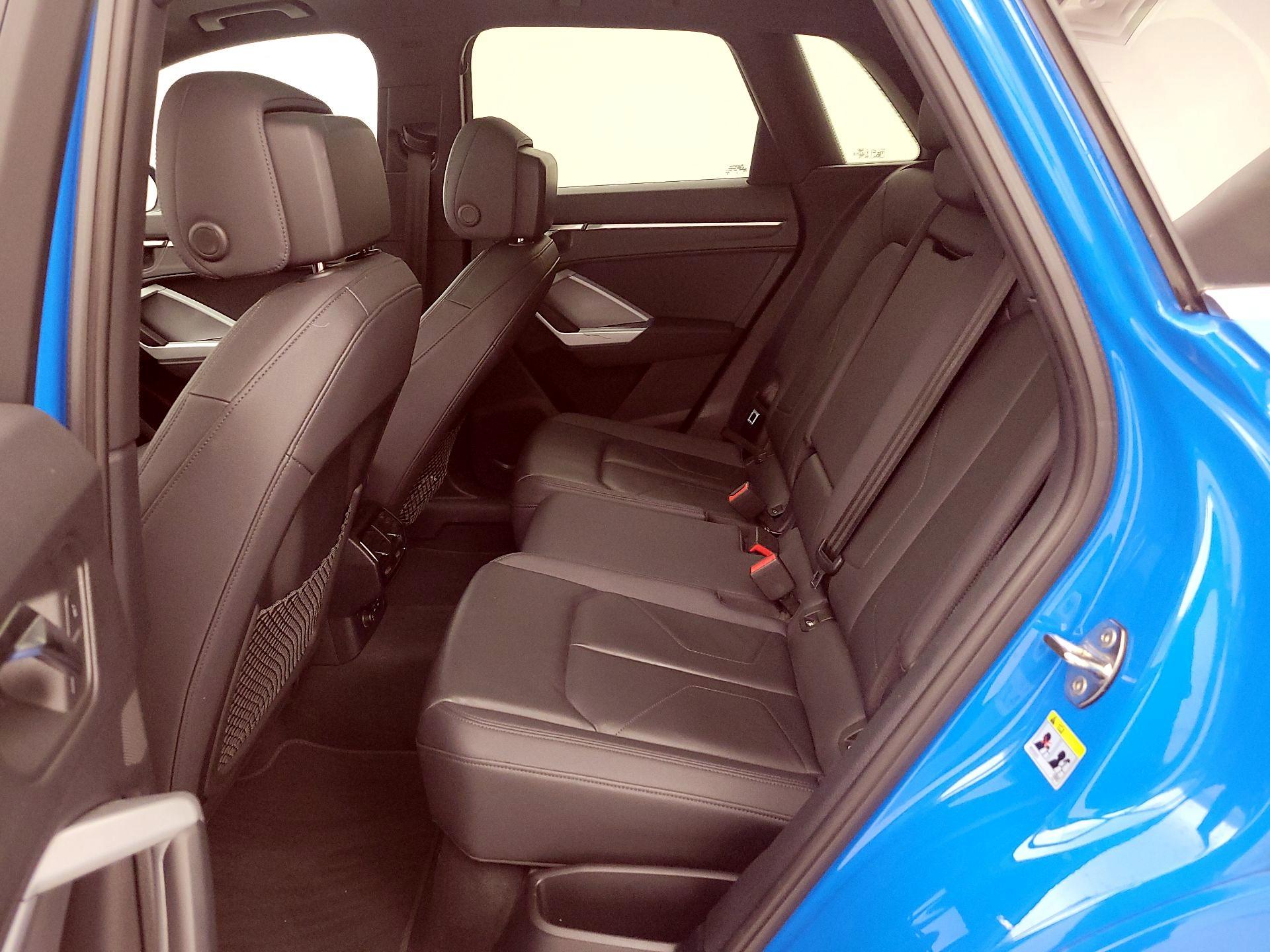 Thumbnail: 2023 Audi Q3 - 20