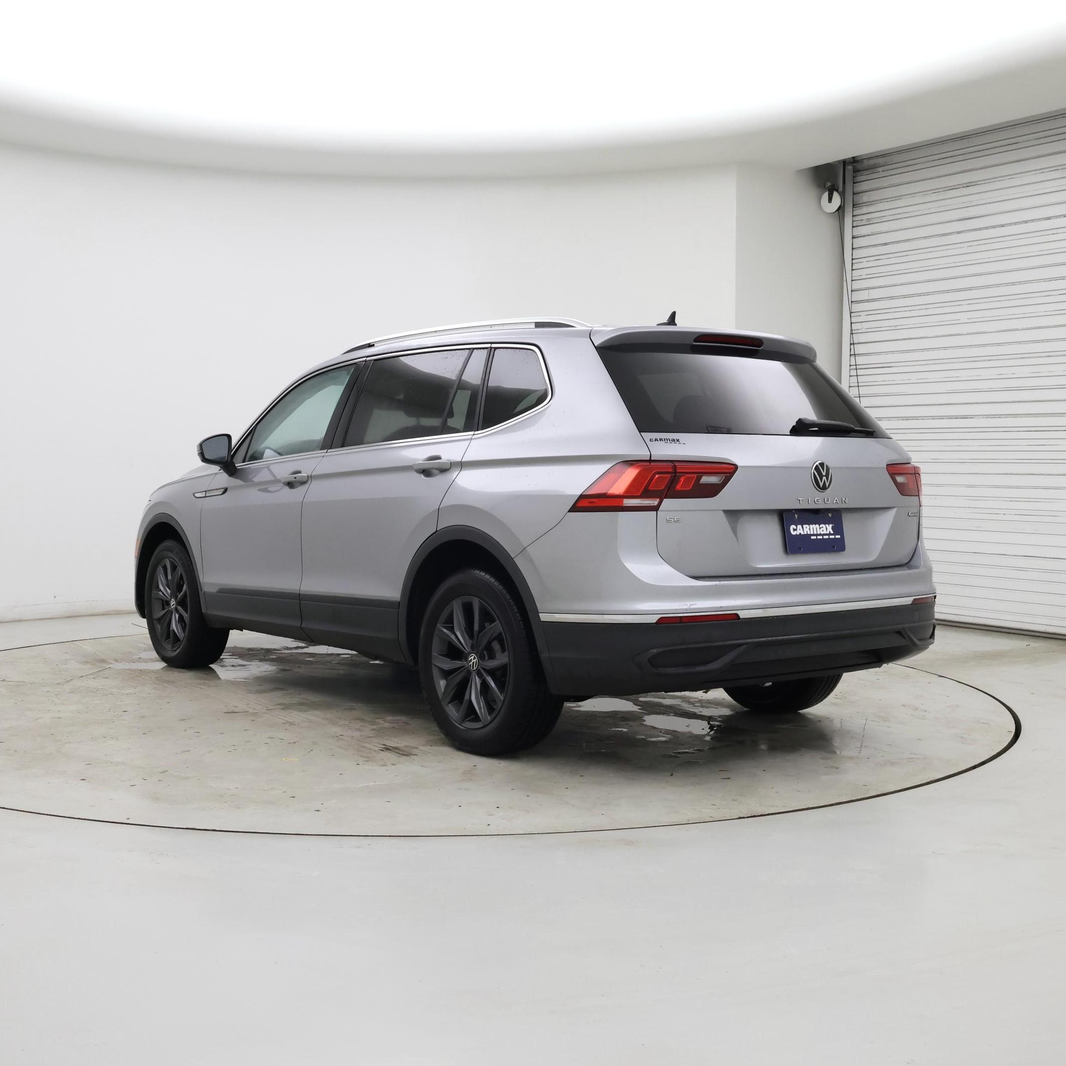 Thumbnail: 2022 Volkswagen Tiguan - 2