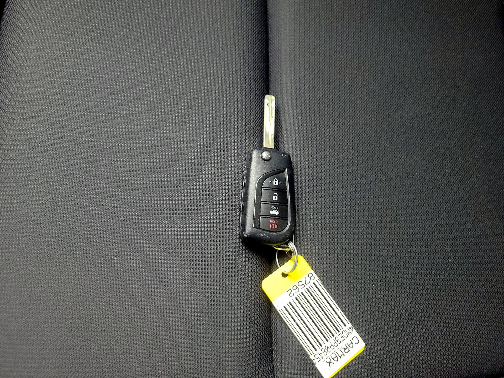 Thumbnail: 2023 Toyota Corolla - 20