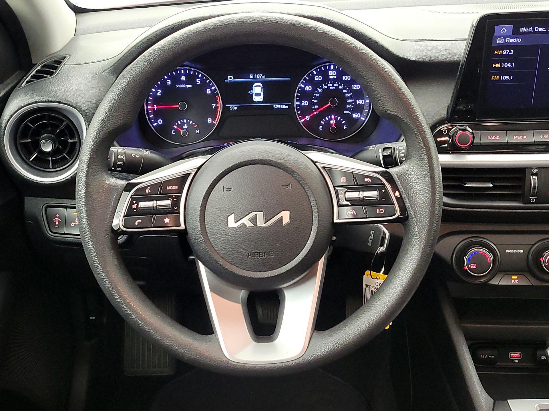 Thumbnail: 2023 Kia Forte - 10